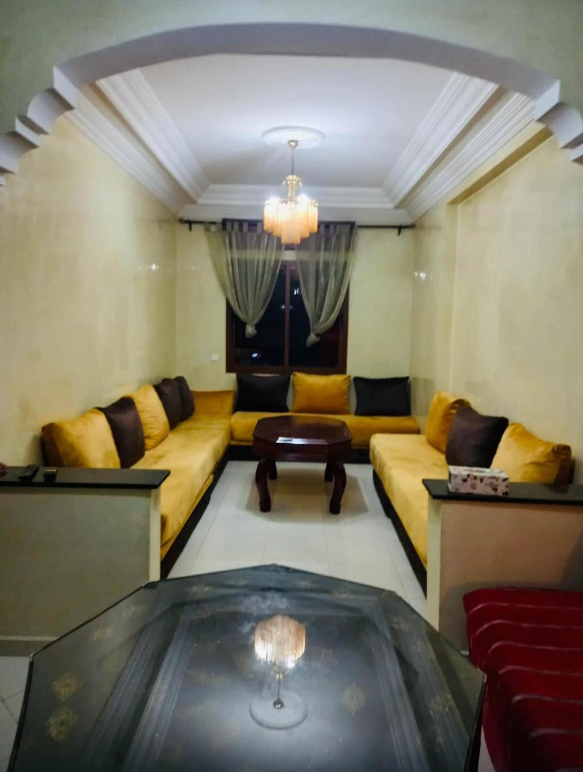 Modern 2bedroom Full Furnished In Downtown *