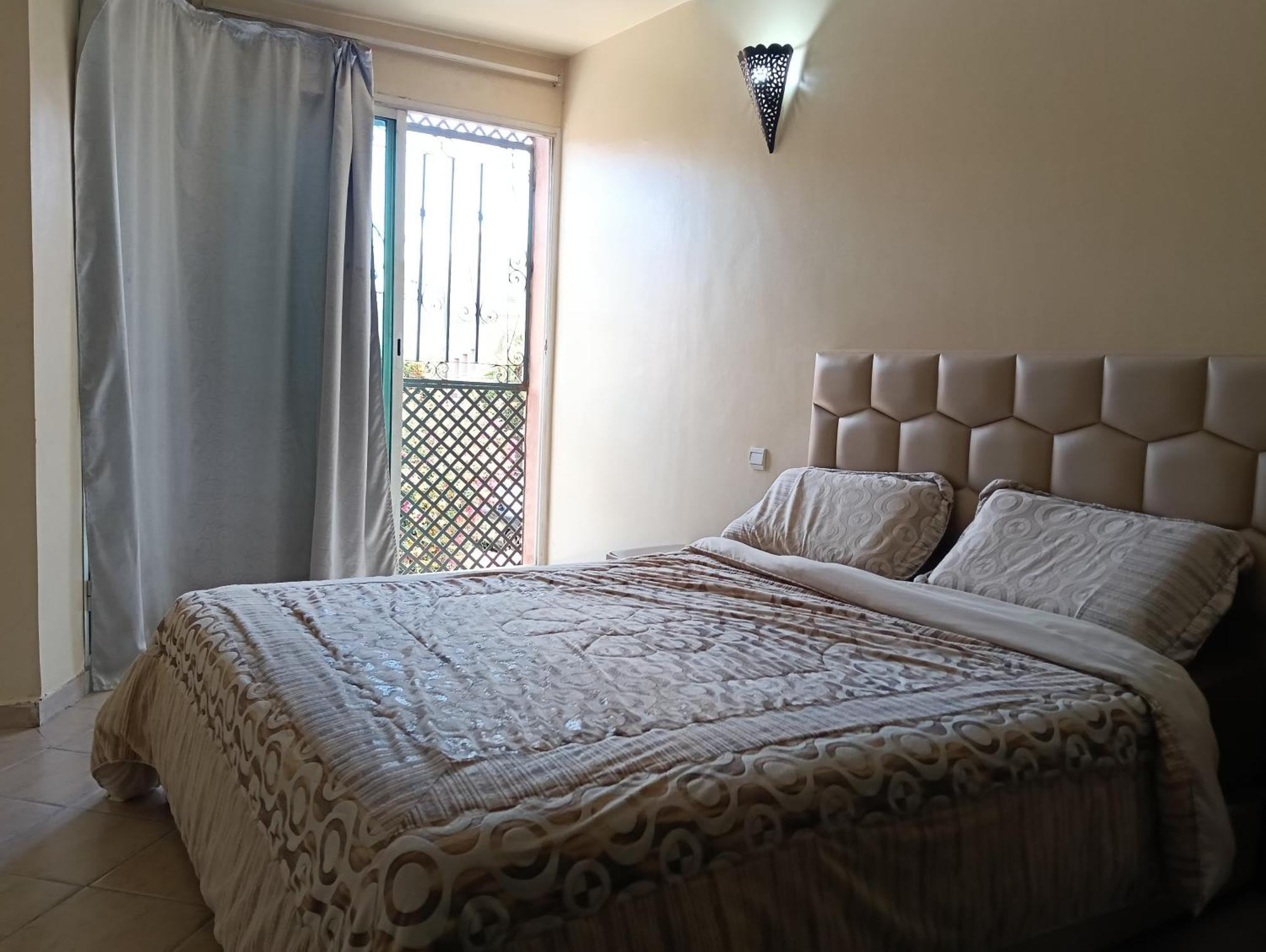 Dans Un Quartier Chic Et Calme Appartement *