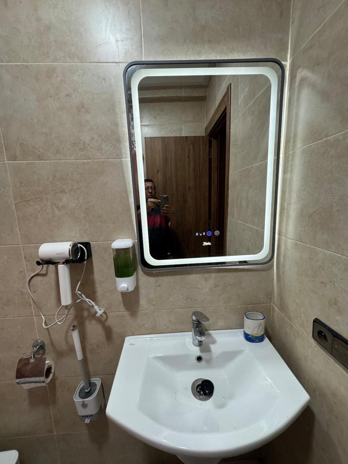With Pool In Center Apartment