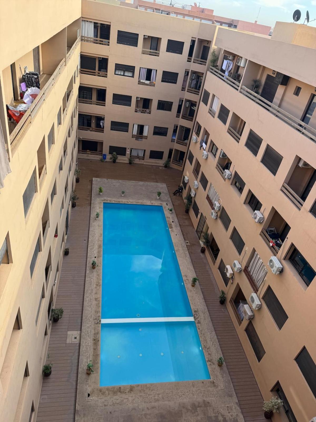 With Pool In Center Apartment