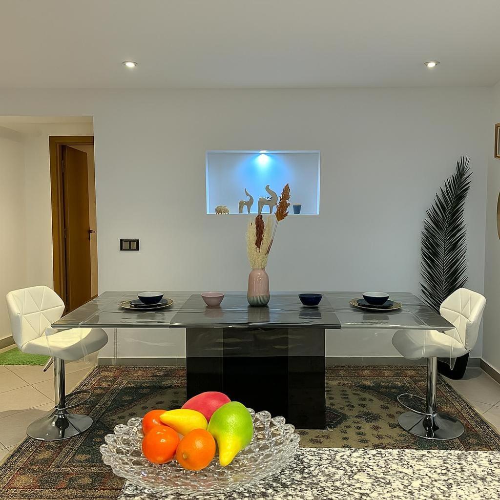 Apartment Chic *