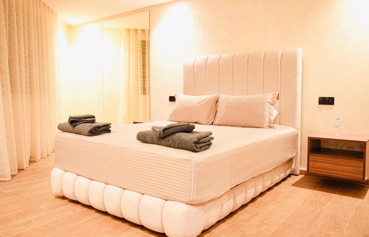 Apartment Vaste Duplex Neuf Modernes Et Raffine