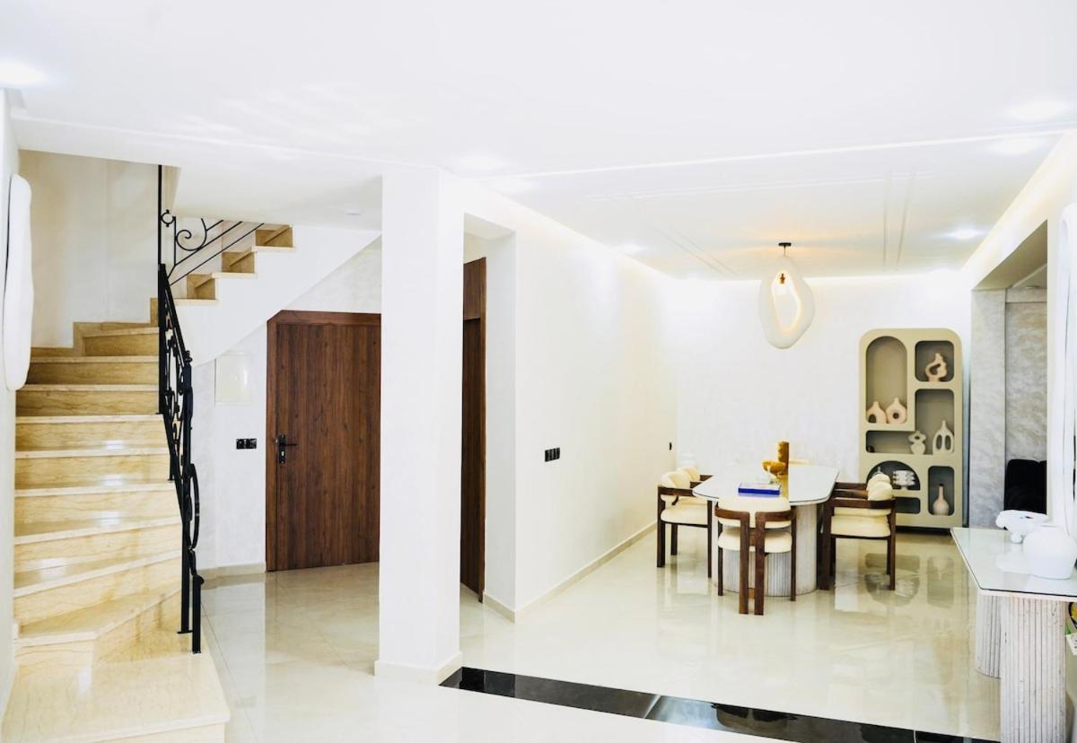 Vaste Duplex Neuf Modernes Et Raffine Apartment *