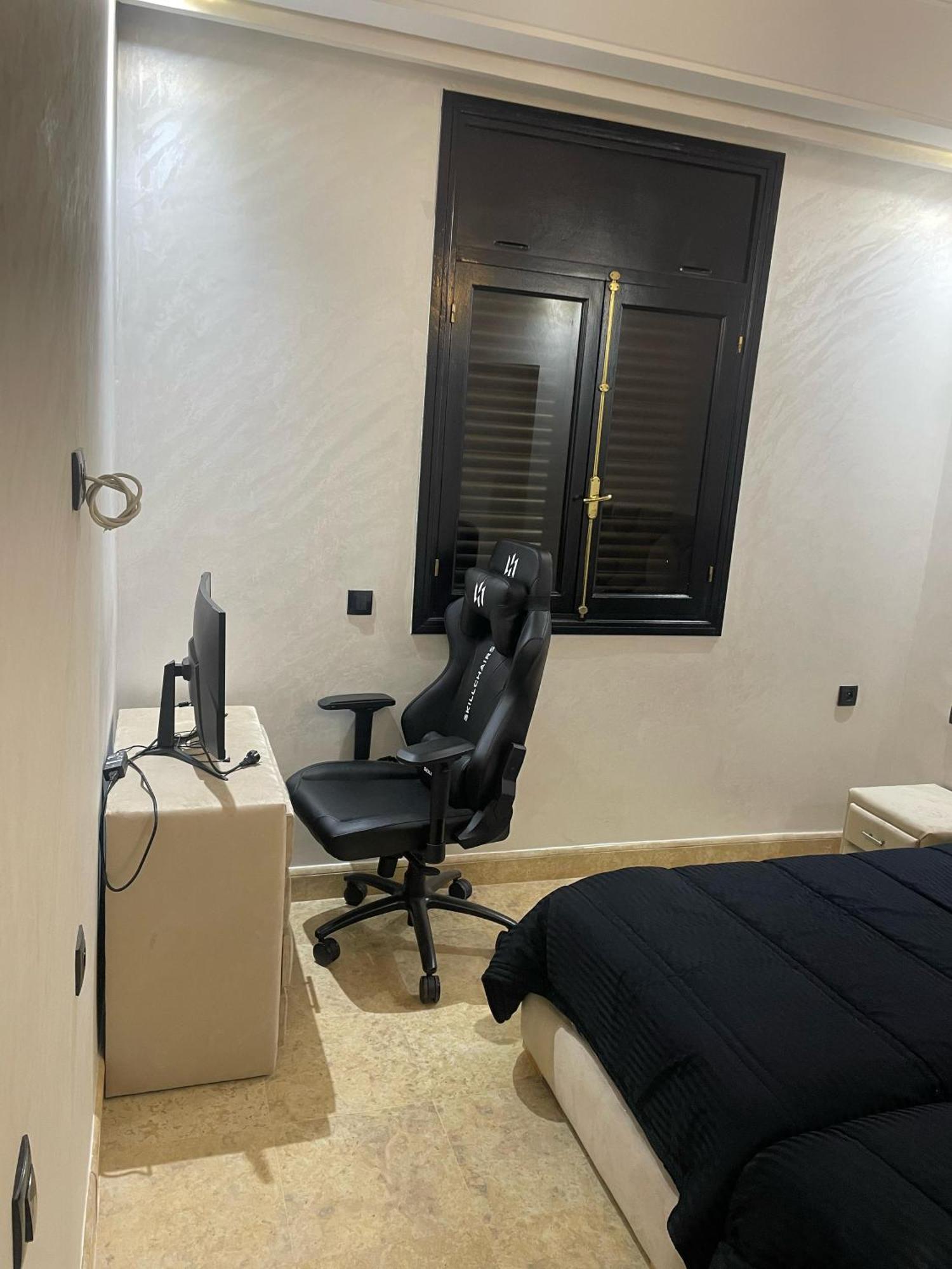 Homestay Villa, Jardin & Piscine *