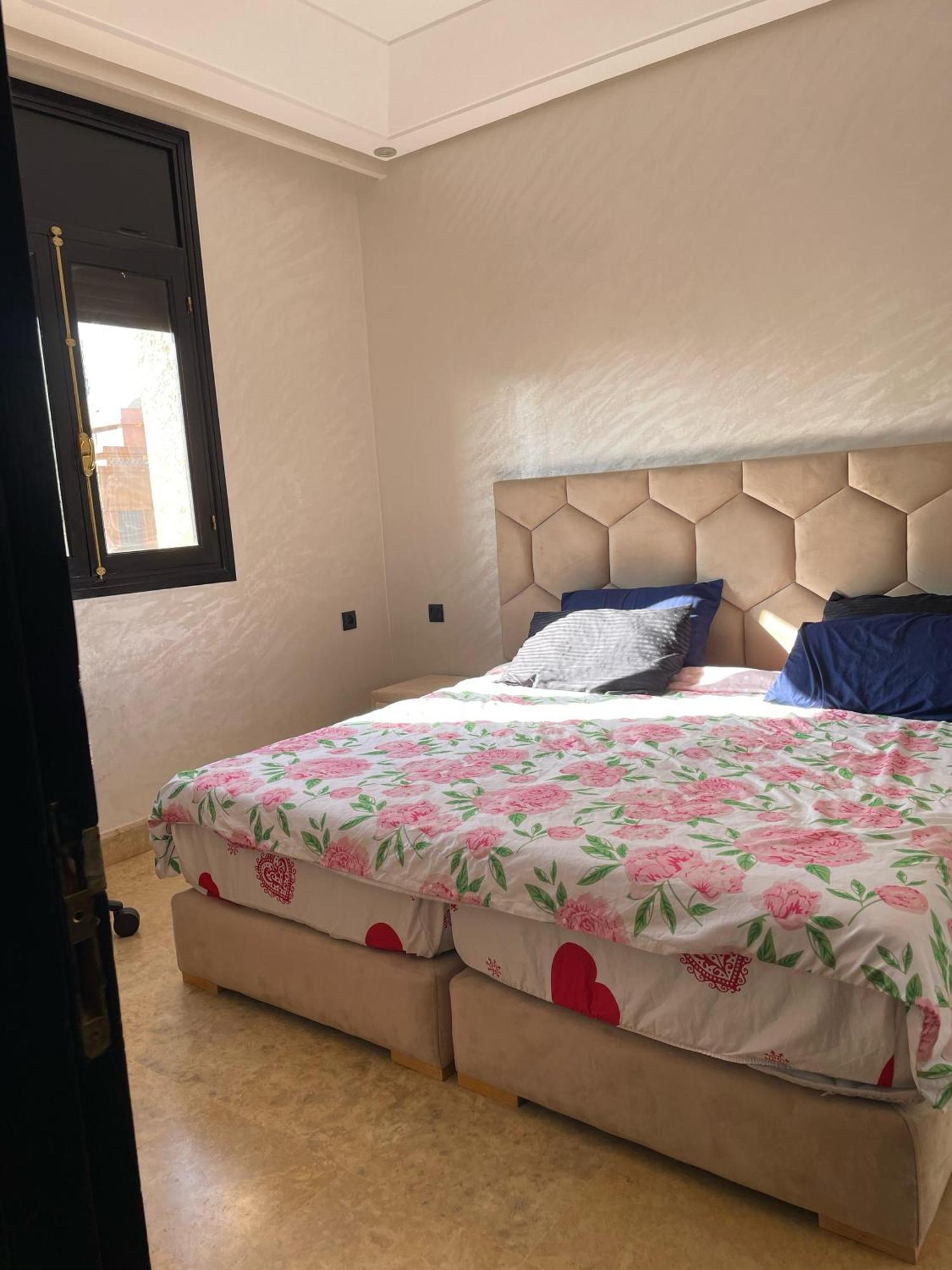 Villa, Jardin & Piscine Homestay