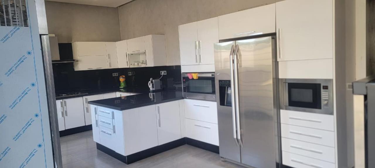 Tal Marrakech Sejour Vip Avec Piscine, Restaurant Et Services Premium Villa *