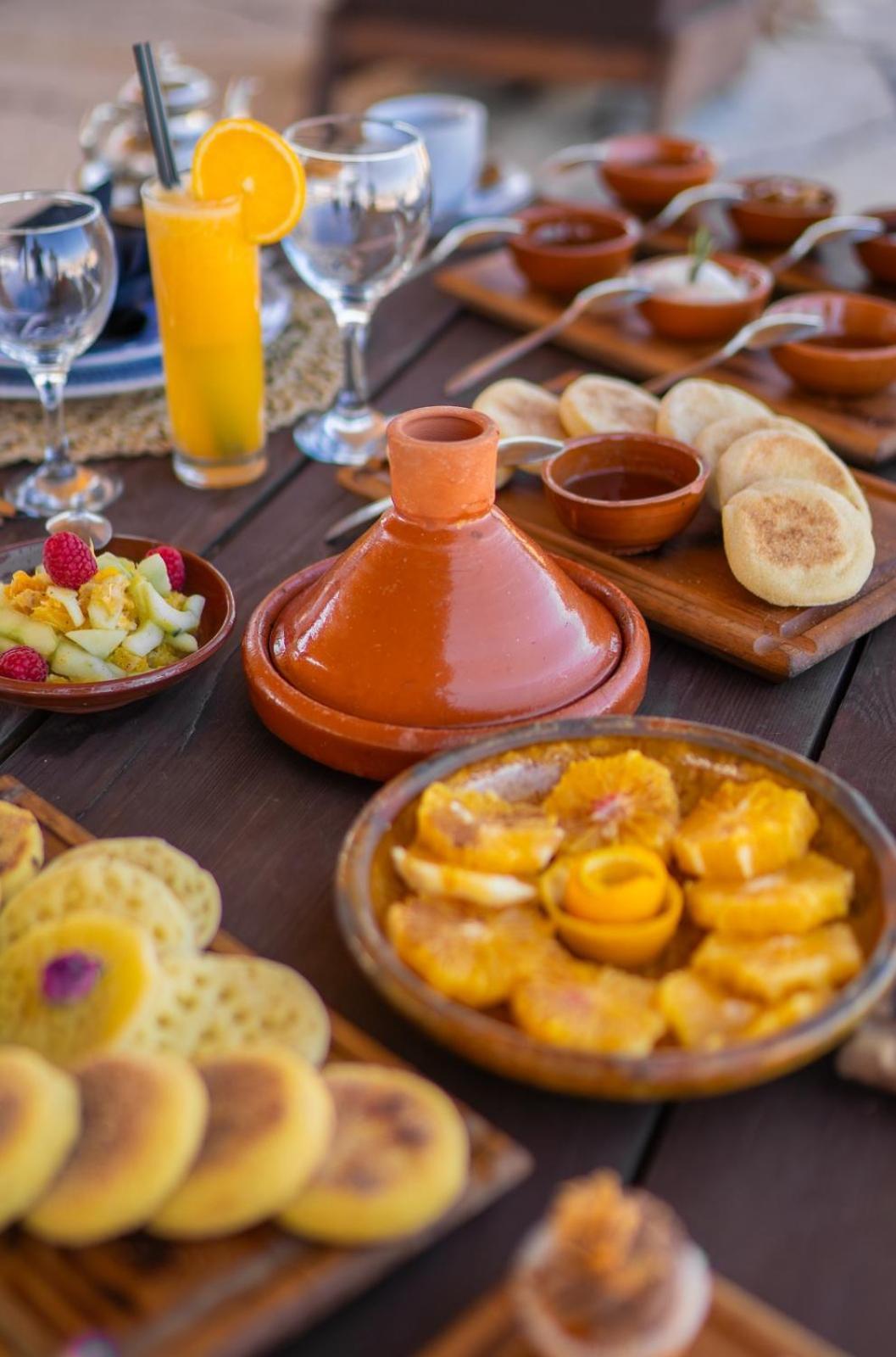 Le Bedouin Agafay Lodge *