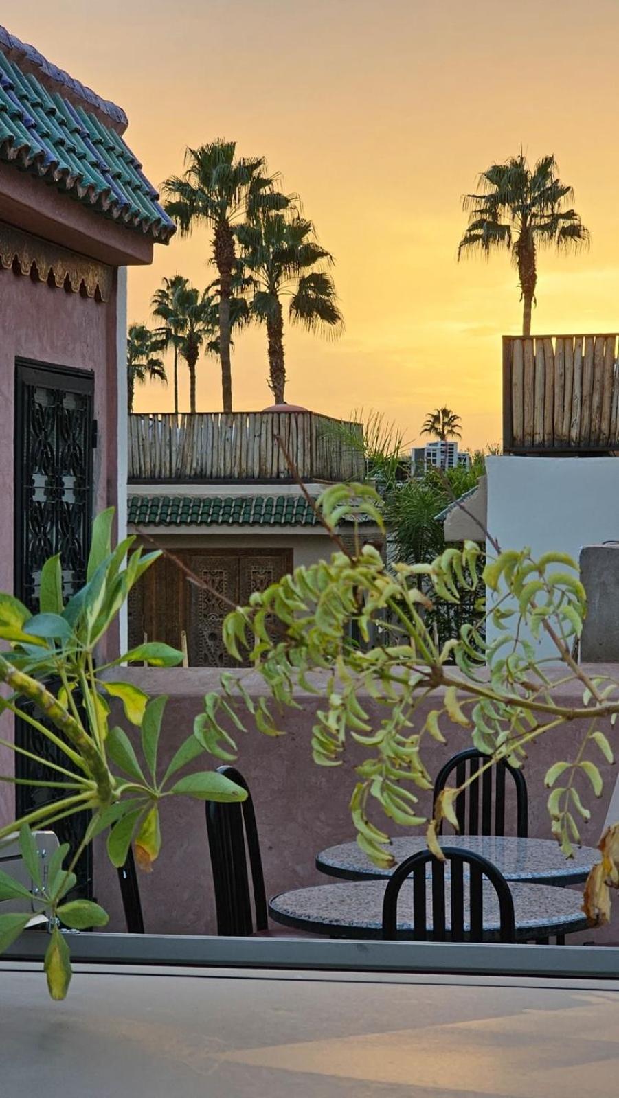 Riad Atrium & *