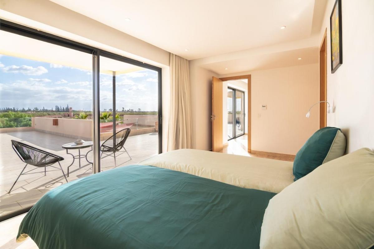 Luxury 5-suite With Heated Pool, Steam & Games Villa Marrakesh