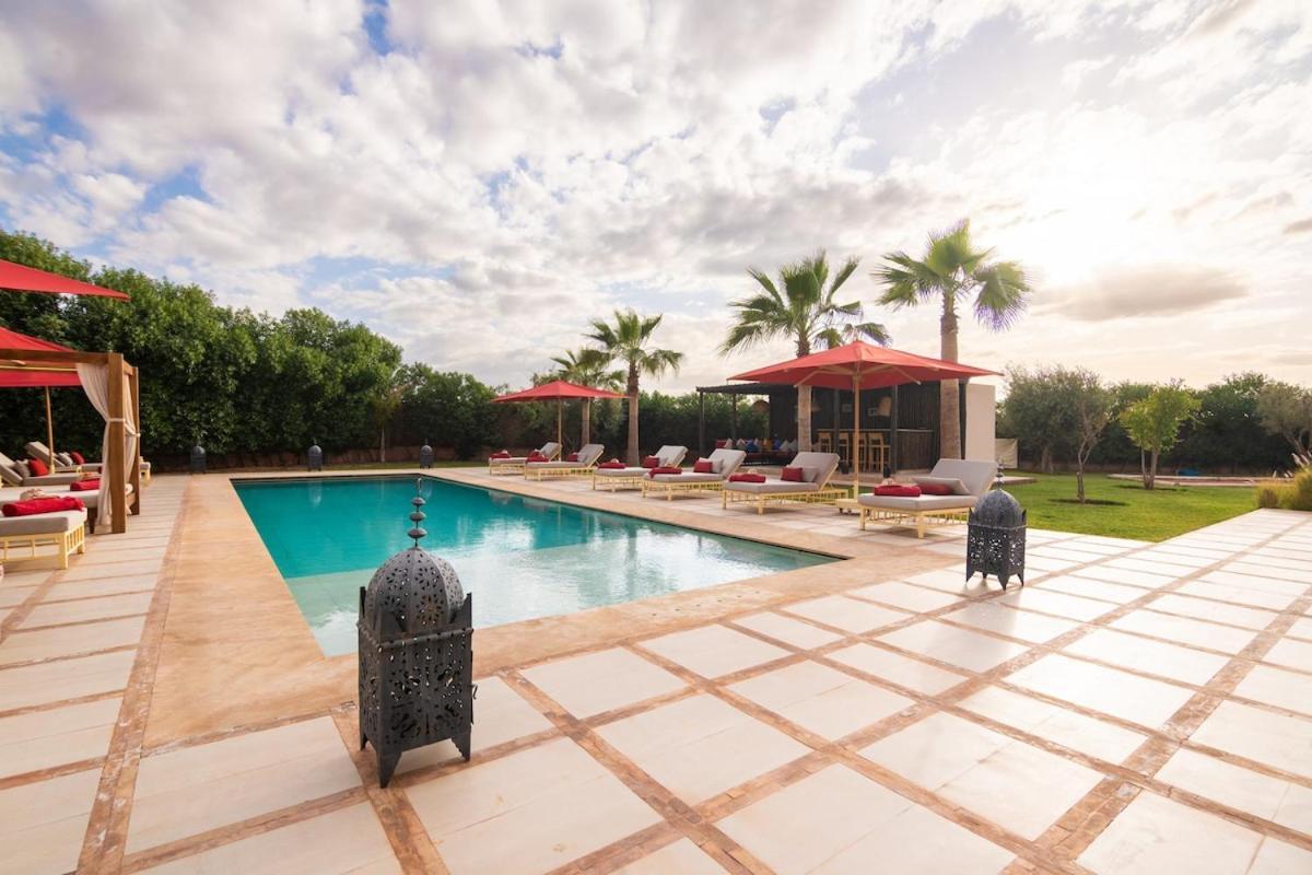Villa Luxury 5-suite With Heated Pool, Steam & Games
