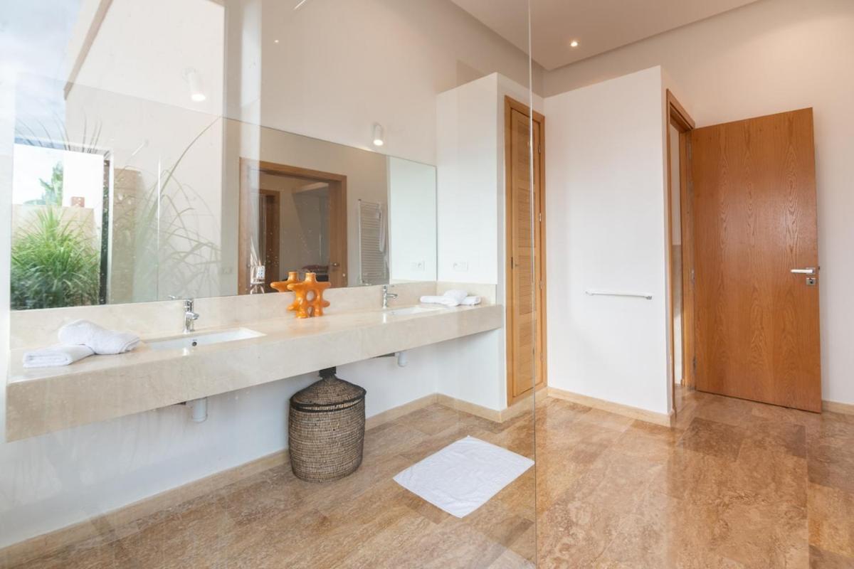 Luxury 5-suite With Heated Pool, Steam & Games * Marrakesh