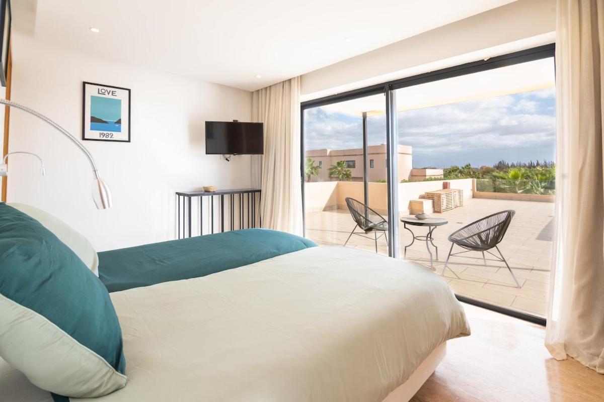 Luxury 5-suite With Heated Pool, Steam & Games *