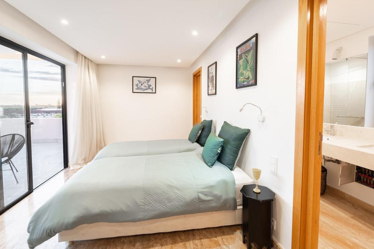 Villa Luxury 5-suite With Heated Pool, Steam & Games *