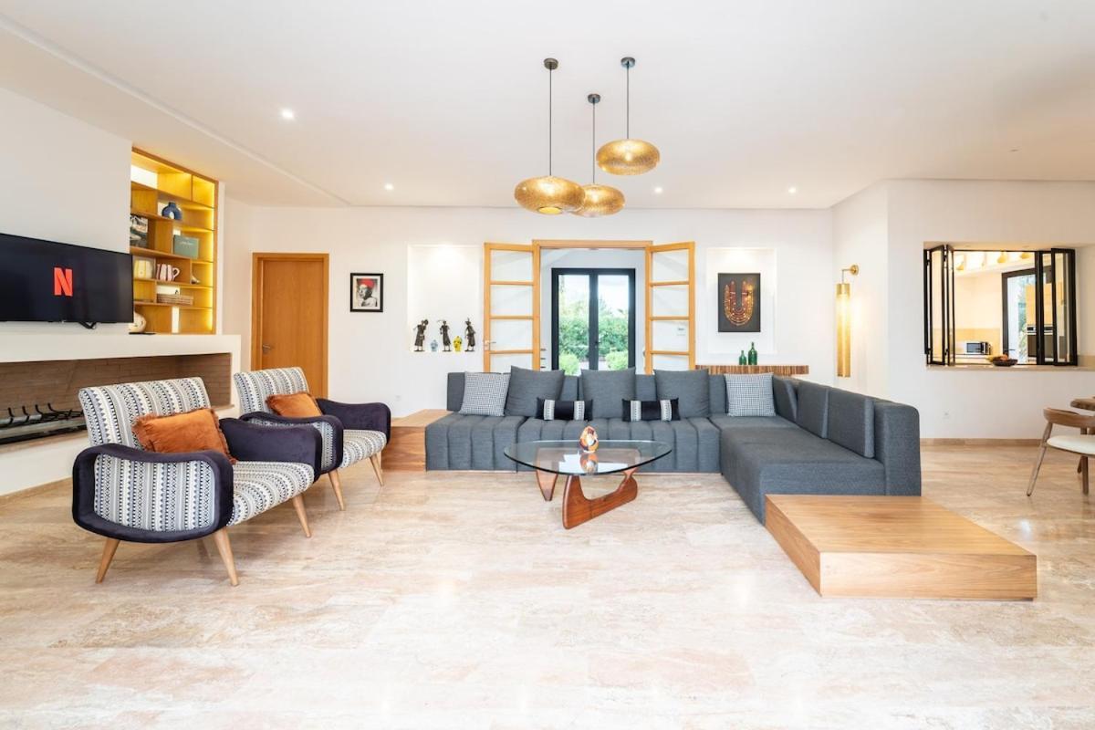 Luxury 5-suite With Heated Pool, Steam & Games Villa *