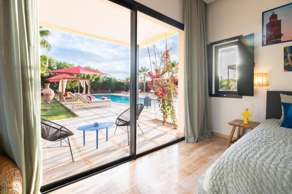 Luxury 5-suite With Heated Pool, Steam & Games Marrakesh