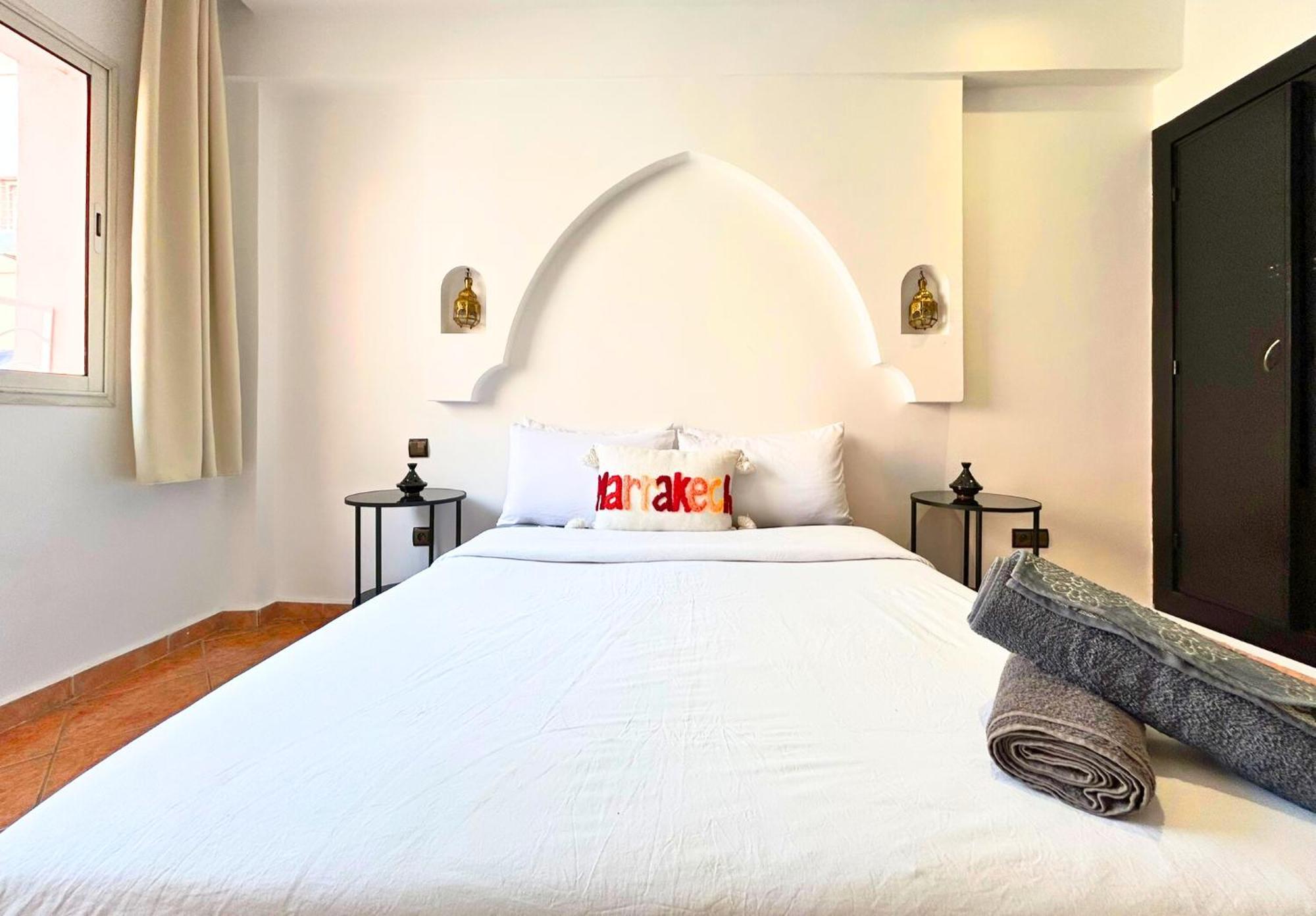 Apartment Perle Au Coeur De Gueliz Avec Piscine Et 100m2 Marrakesh