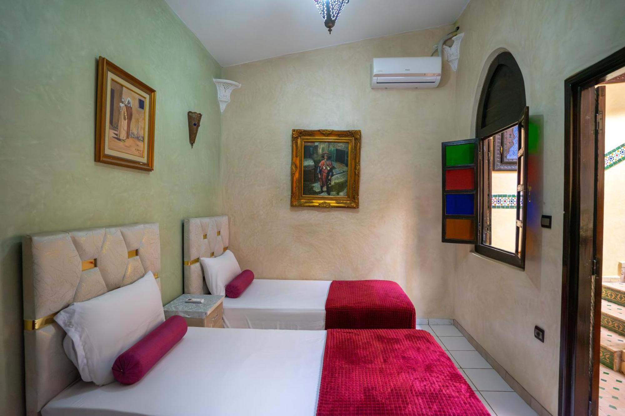 Zineb Prive Trois Etage Trois Piscines Et Jacuzzi Apartment *