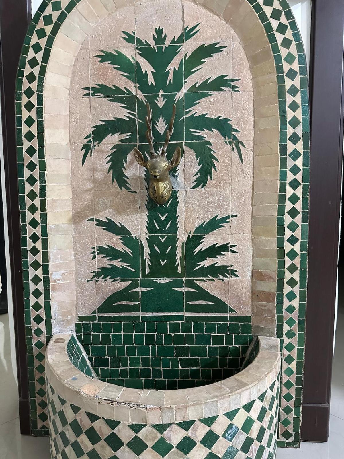 Elegant Moroccan Escape Cafes & Shops Nearby Apartment