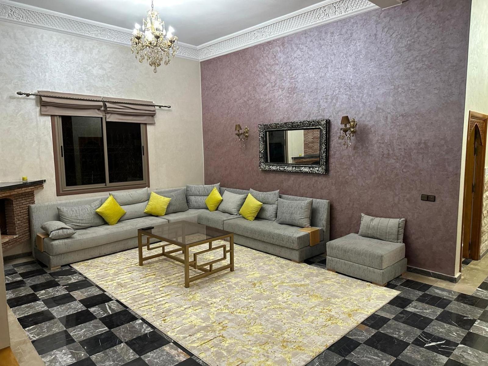 Standig 2000 M2 Villa *