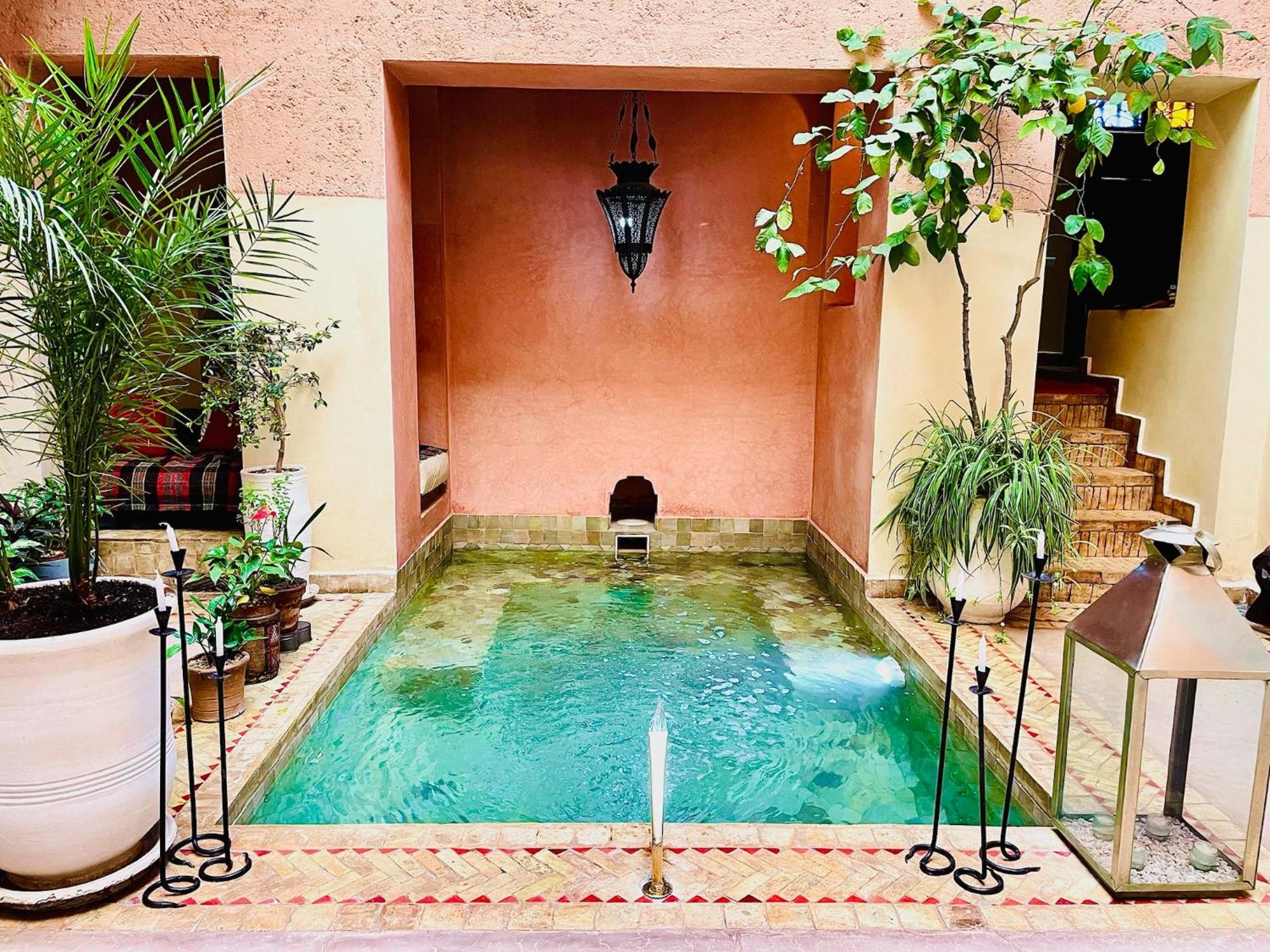 Exclusive And Stylish 4-bedroom With Plunge Pool Apartment