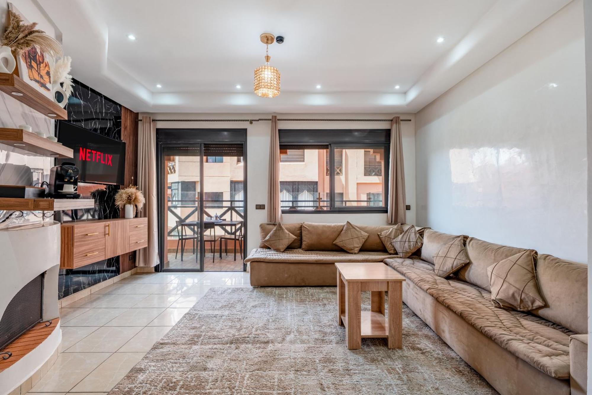 Chic Familiale A Marrakech, 5 Piscines, Vue Imprenable *