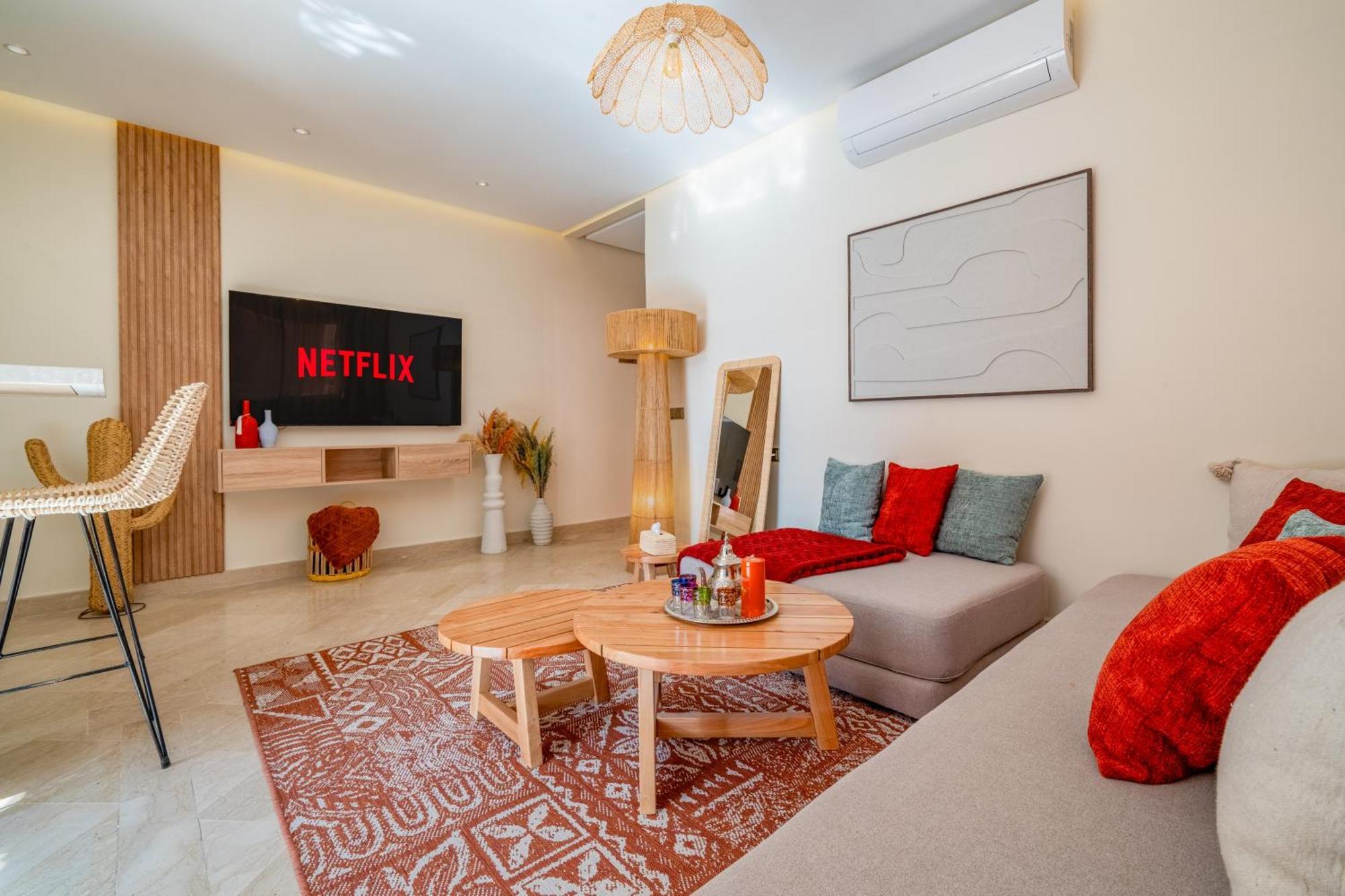 Lux & Comfort Sunny Terrace In Gueliz Appartement