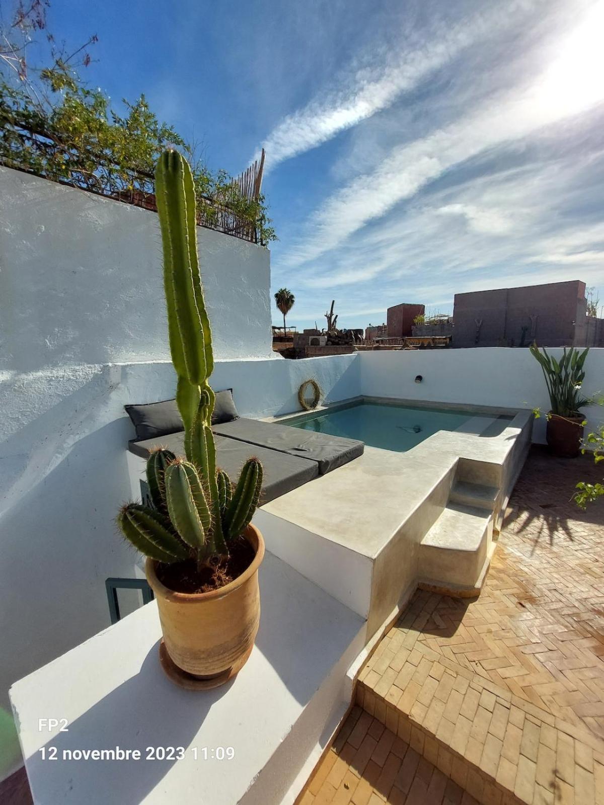 Dar El Hachmia - Private Riad, Air Cond, Heated Pool And Hammam Holiday home *