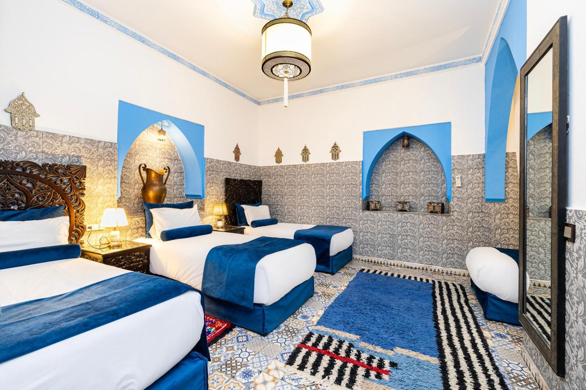 Luzia Couette-café 4*