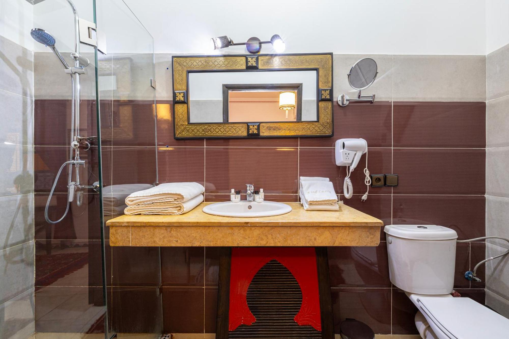 Luzia Couette-café 4*