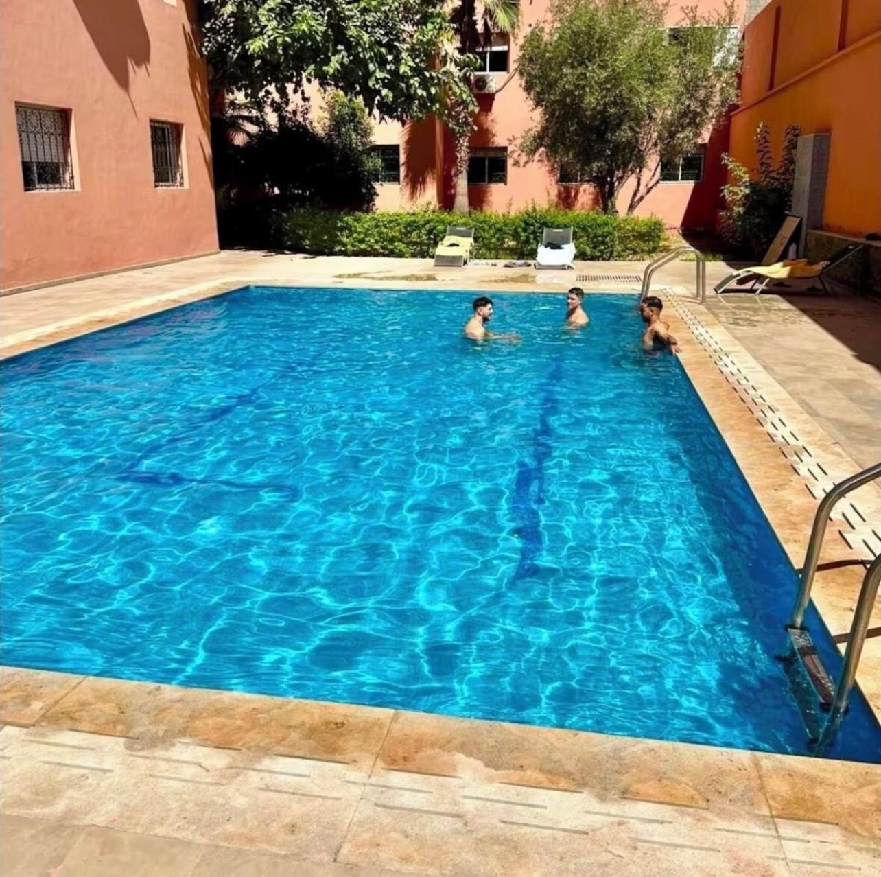 Apartment F3 Exceptionnel A Gueliz - A 5 Min De La Gare - Piscine, Wi-fi Et Parking Au Coeur De Marrakech Marrakesh