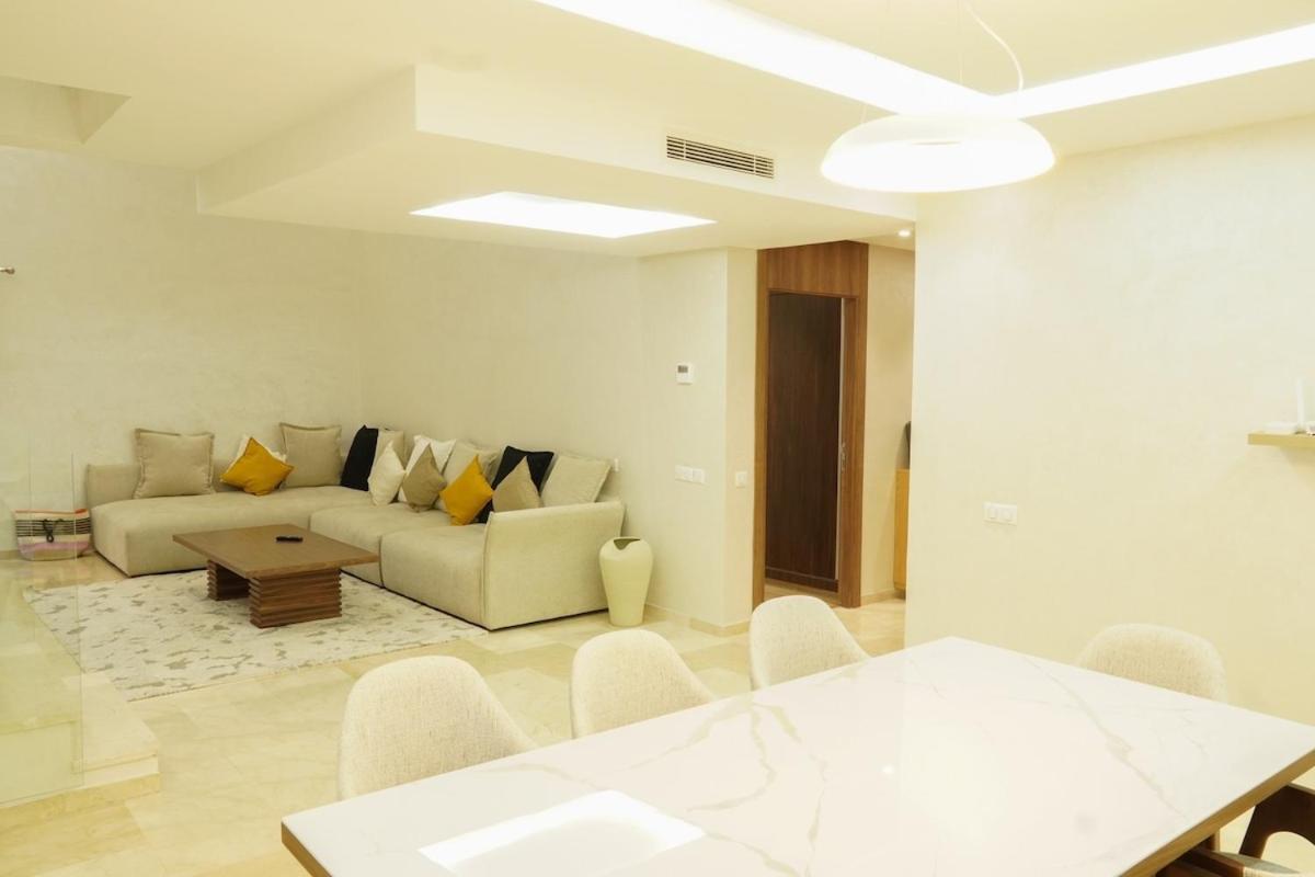 Duplex *