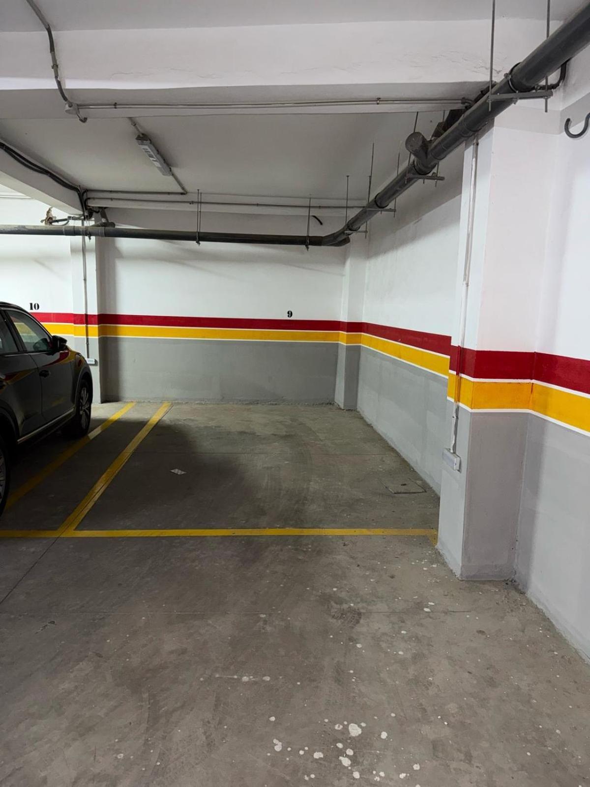 Luxury And Free Parking *
