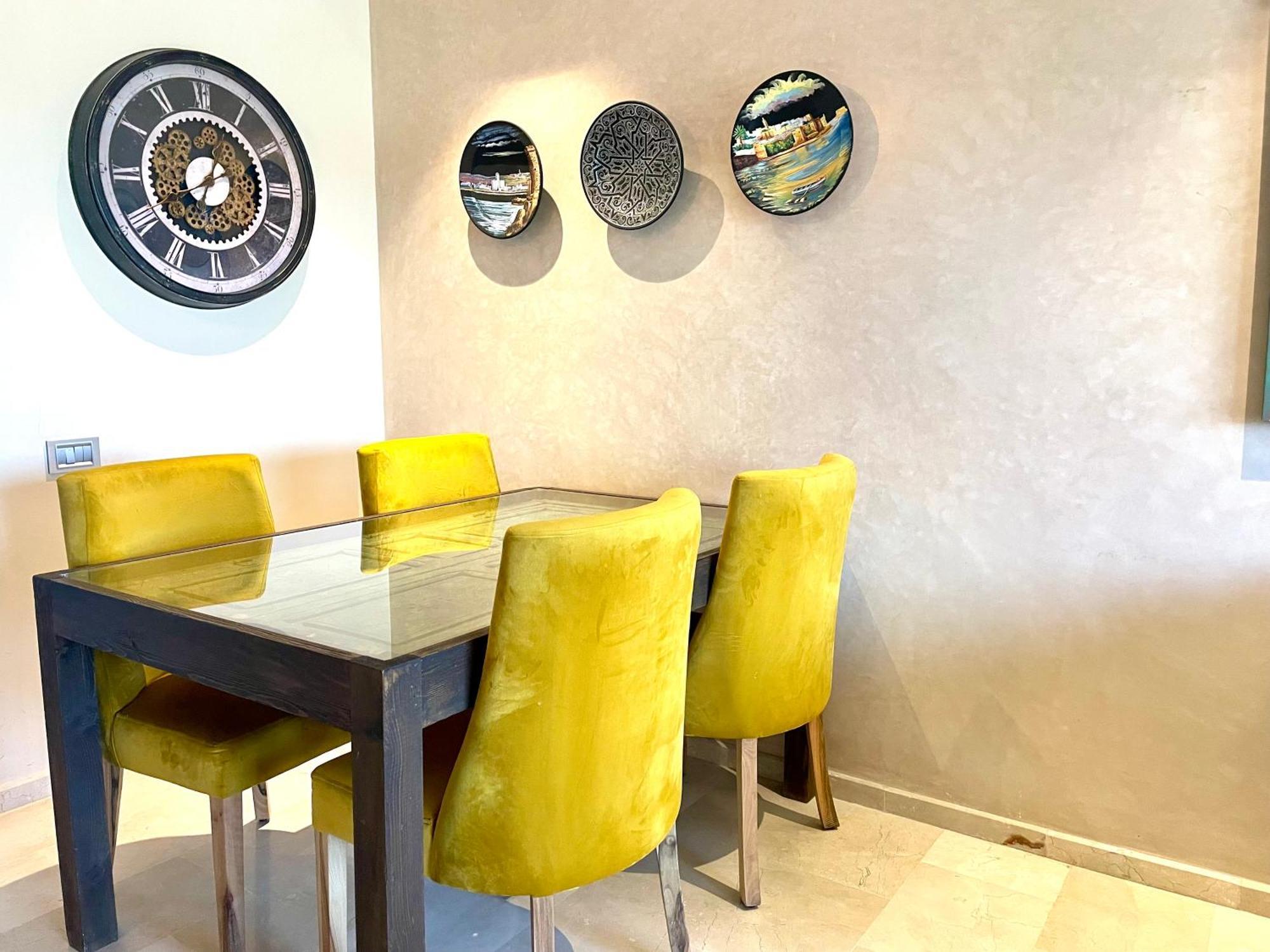 Apartment Prestigia Aghat *