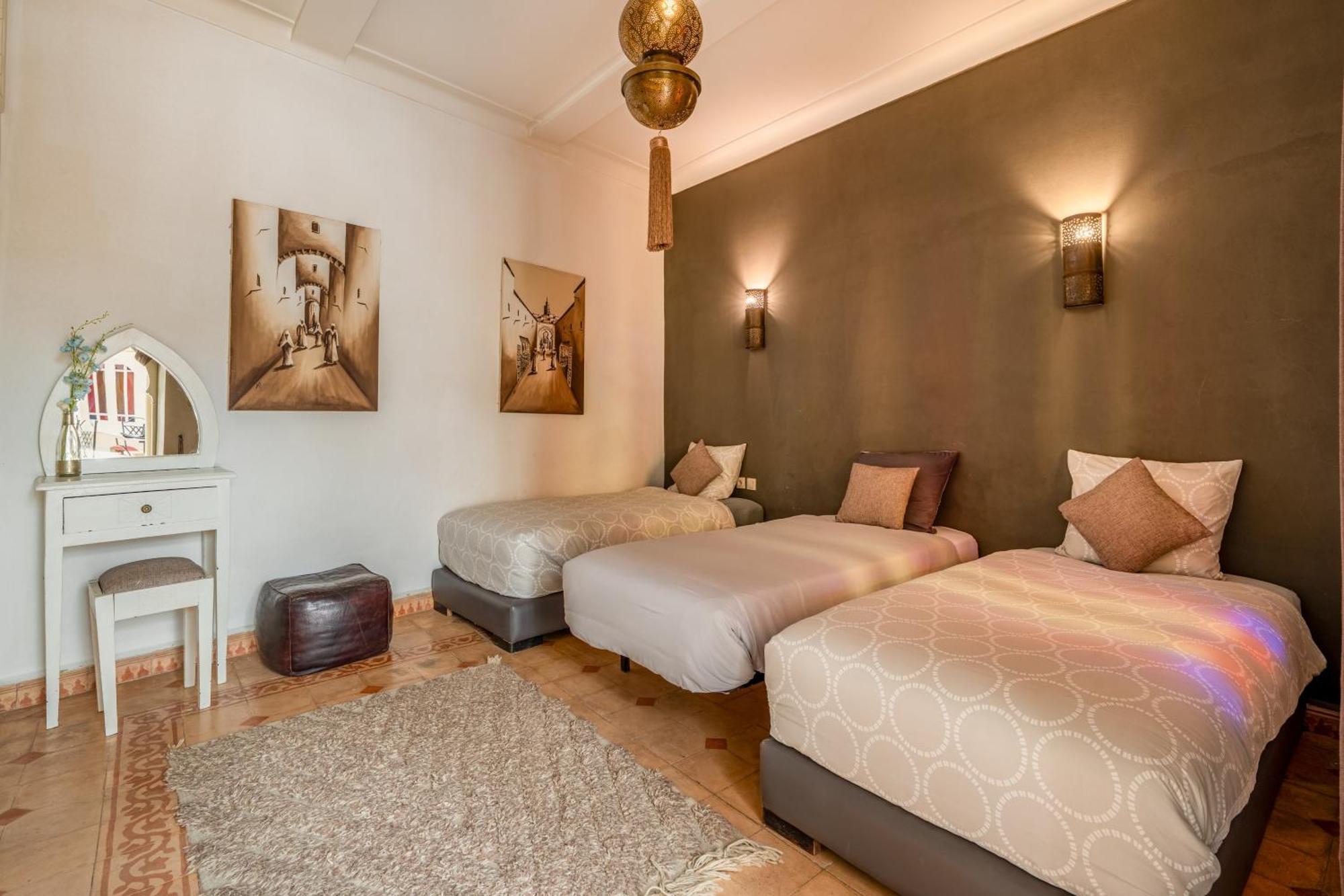 Riad Awinati Location Privatisee ,piscine Chauffee , Beau Rooftop 3*