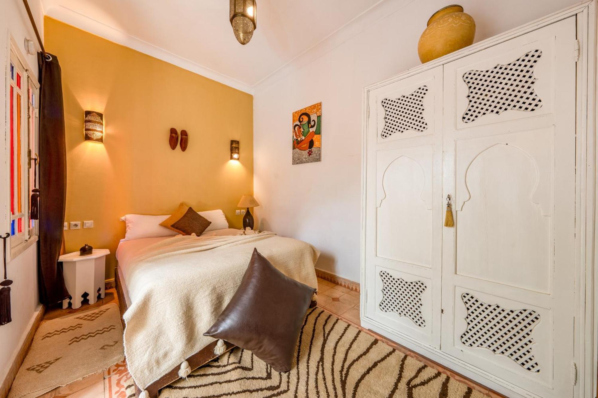 Awinati Location Privatisee ,piscine Chauffee , Beau Rooftop Riad Marraquexe