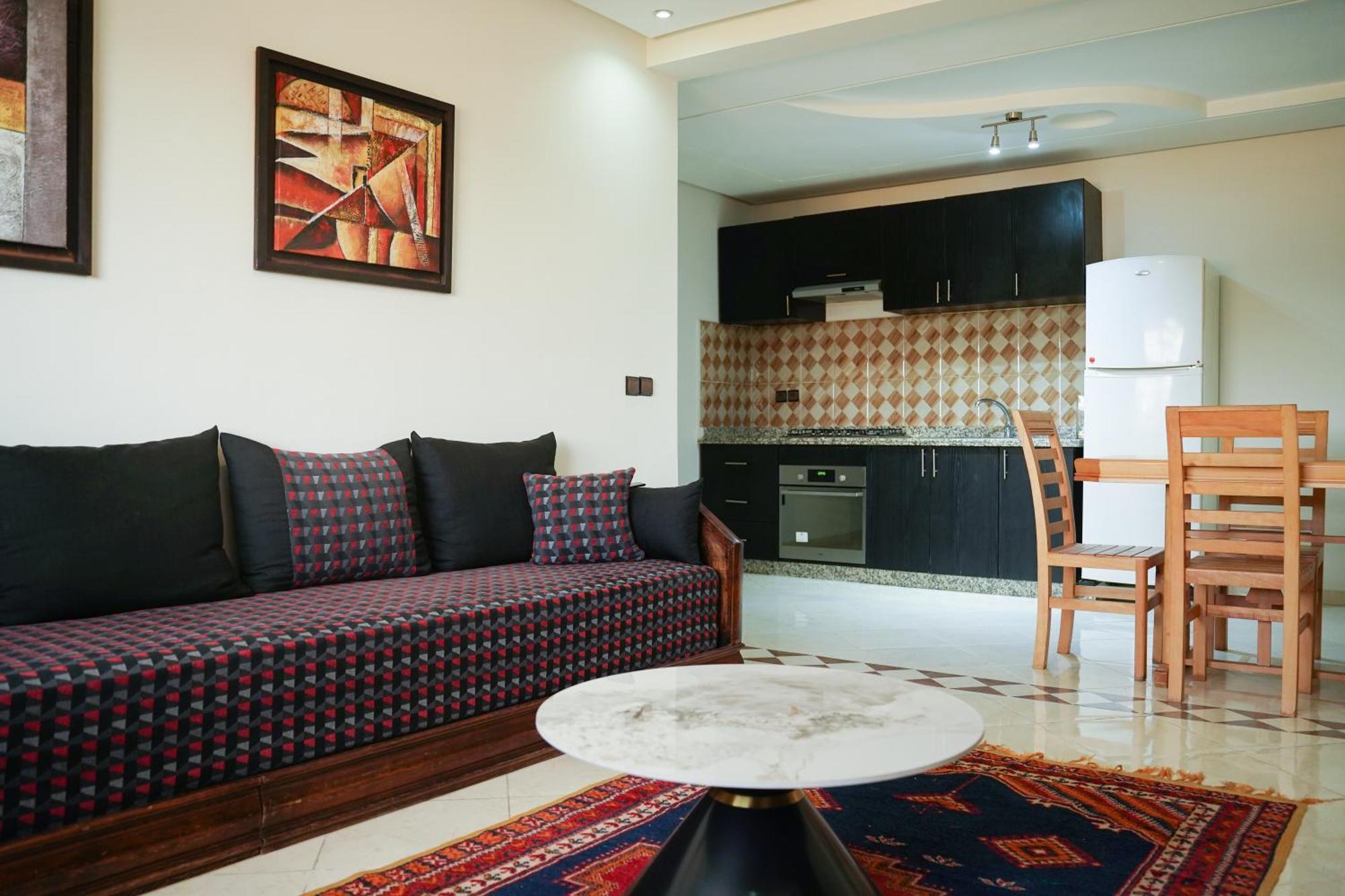 Rentsuite Victor Hugo Hills Apartment