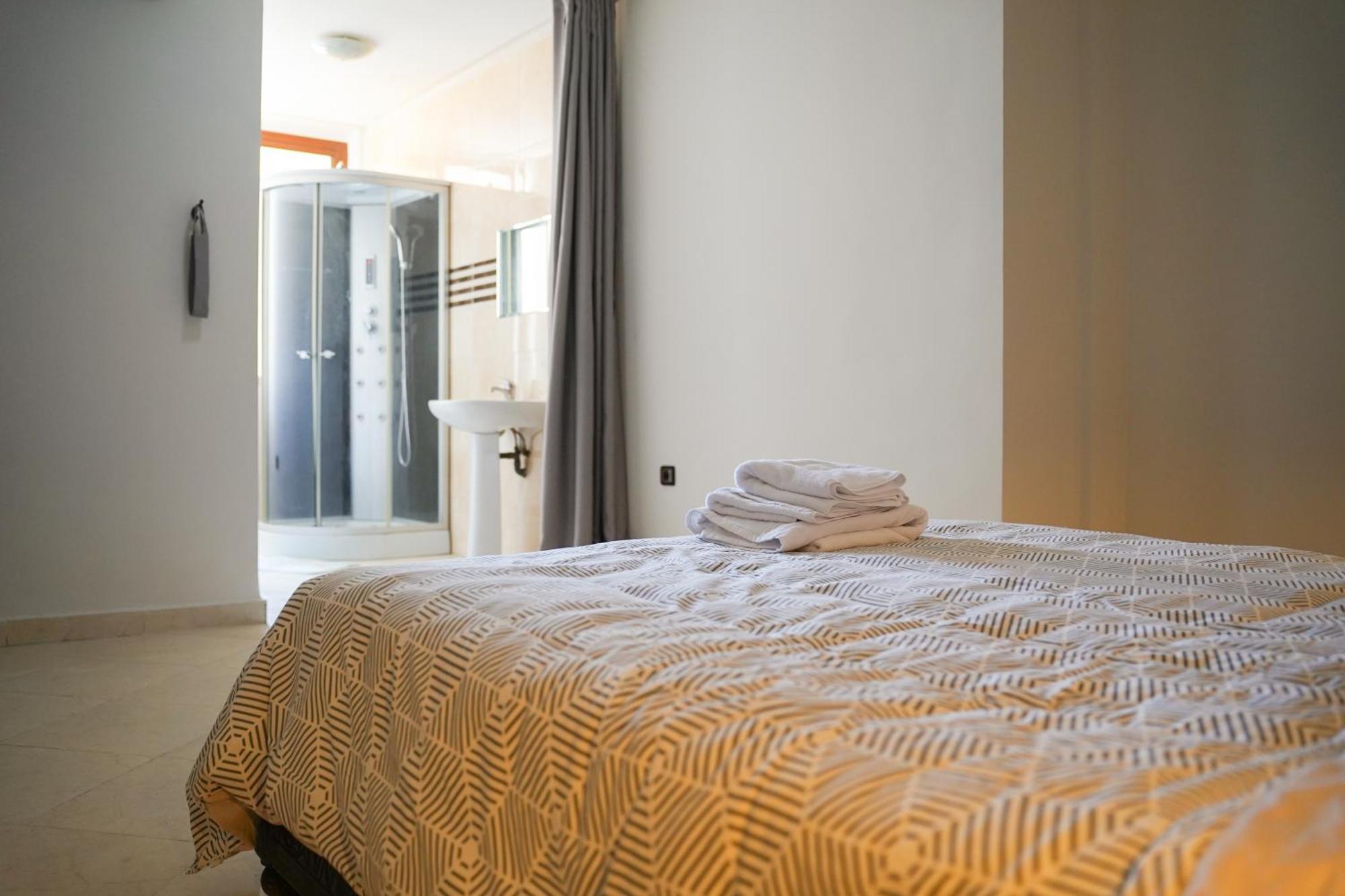 Rentsuite Victor Hugo Hills Apartment Marrakesh