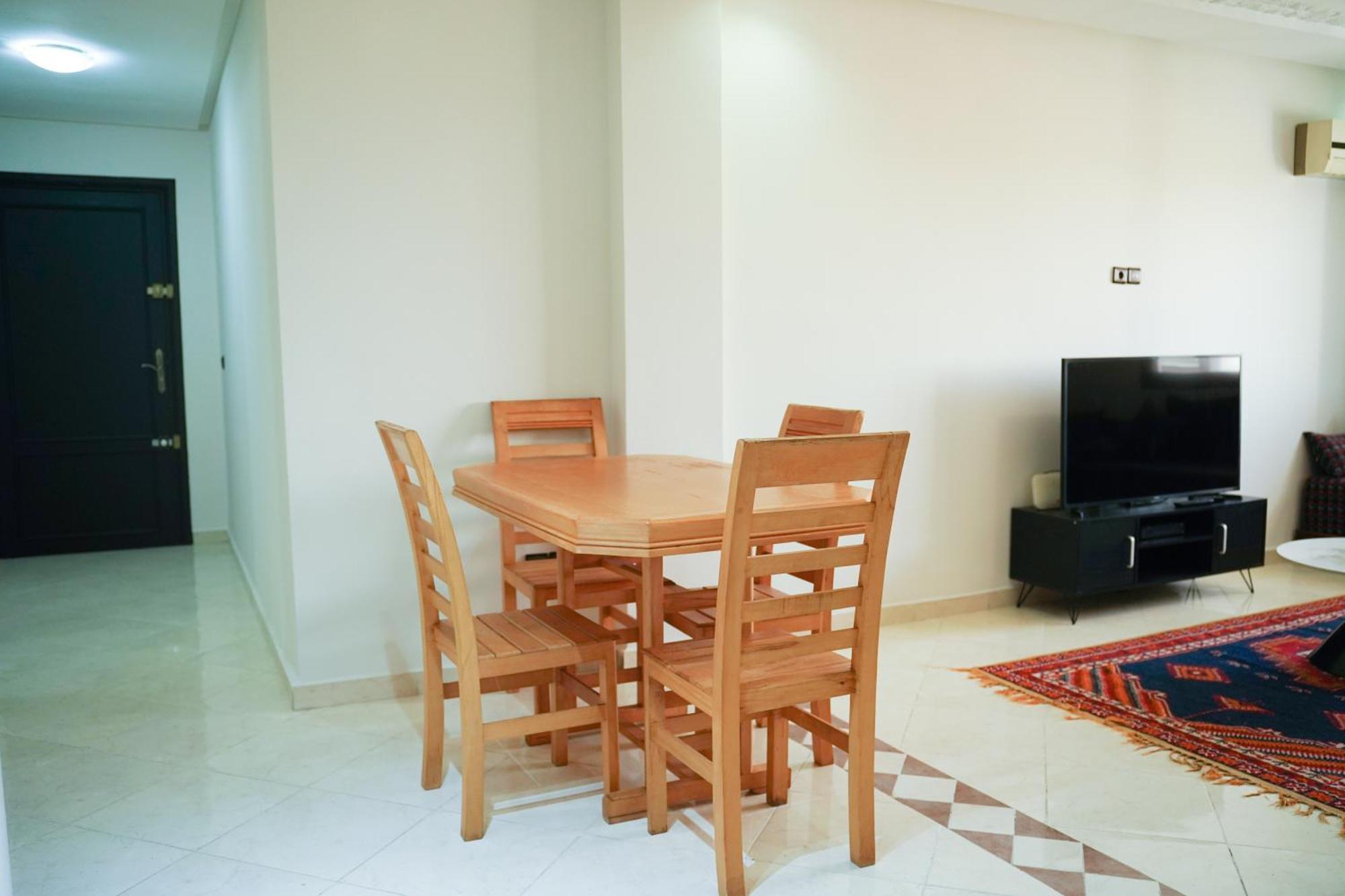 Rentsuite Victor Hugo Hills Apartment *