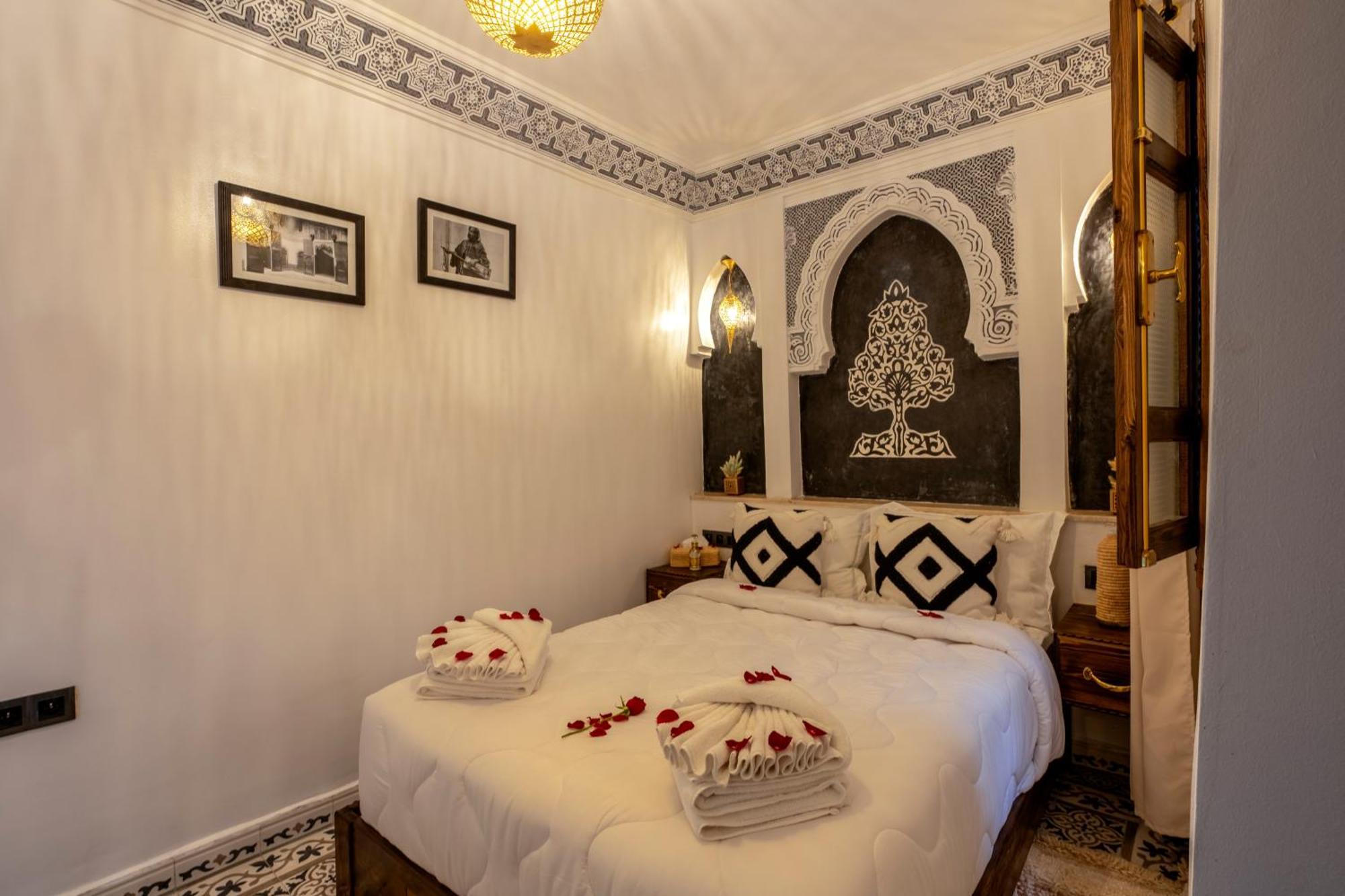 La Perle Bleue Marrakech Riad *