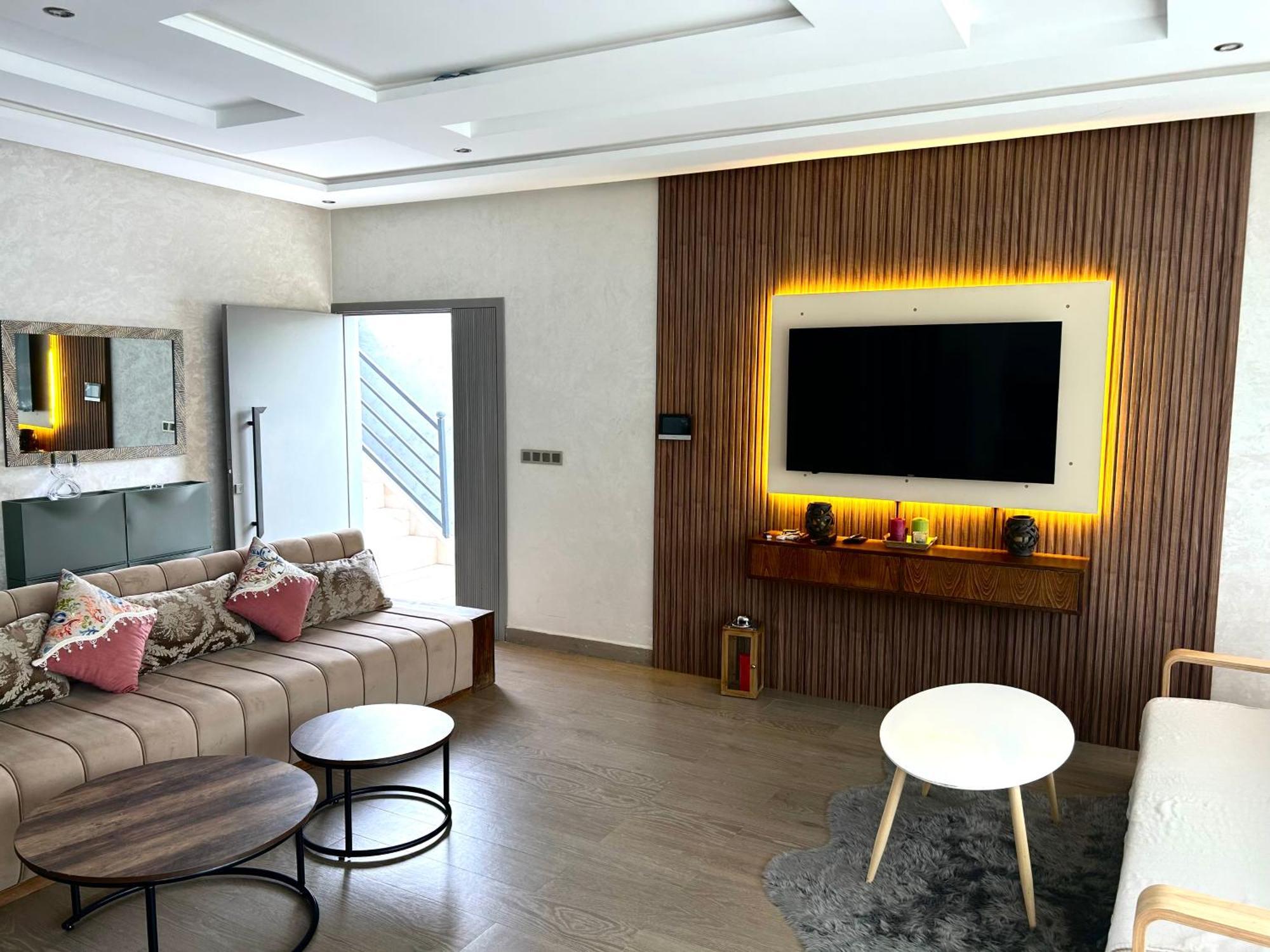 Naouma Villa *