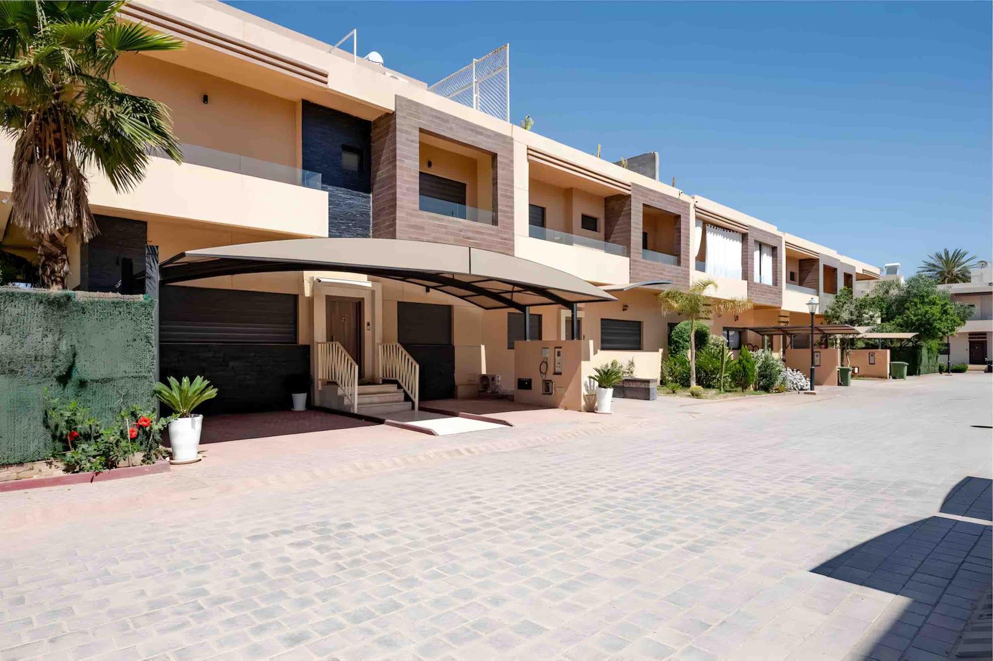Royal With Private Pool, And Vip Concierge Villa