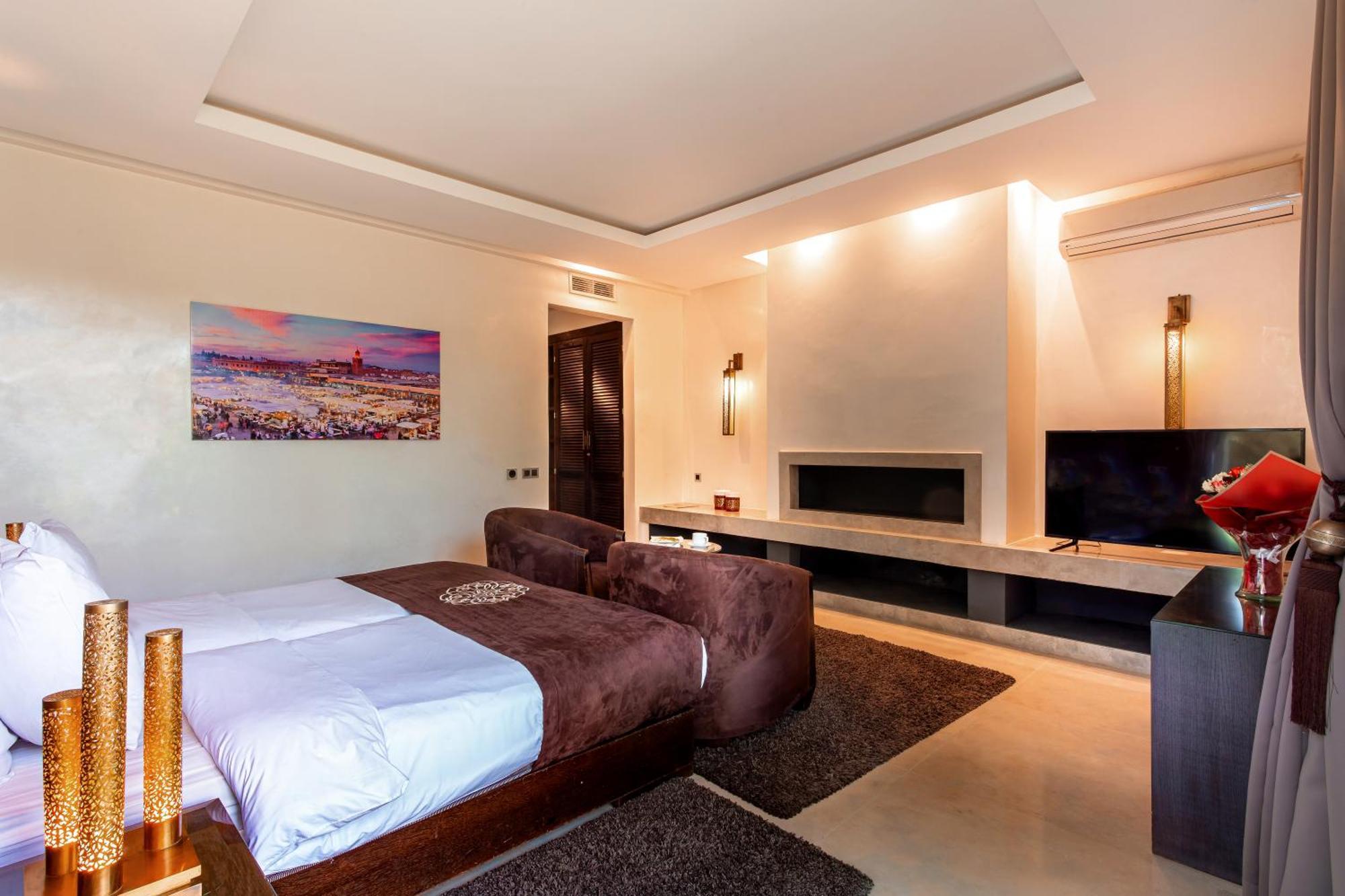 Tal Marrakech Sejour Vip Avec Piscine, Restaurant Et Services Premium