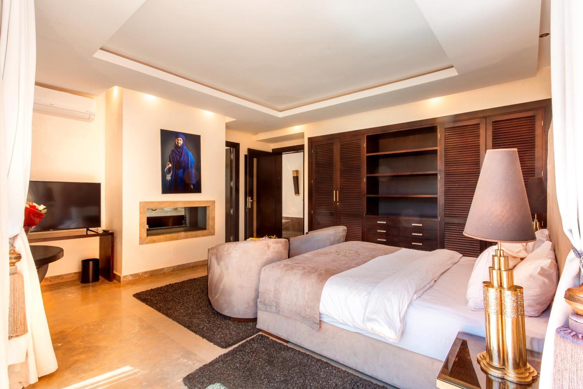 Tal Marrakech Sejour Vip Avec Piscine, Restaurant Et Services Premium *