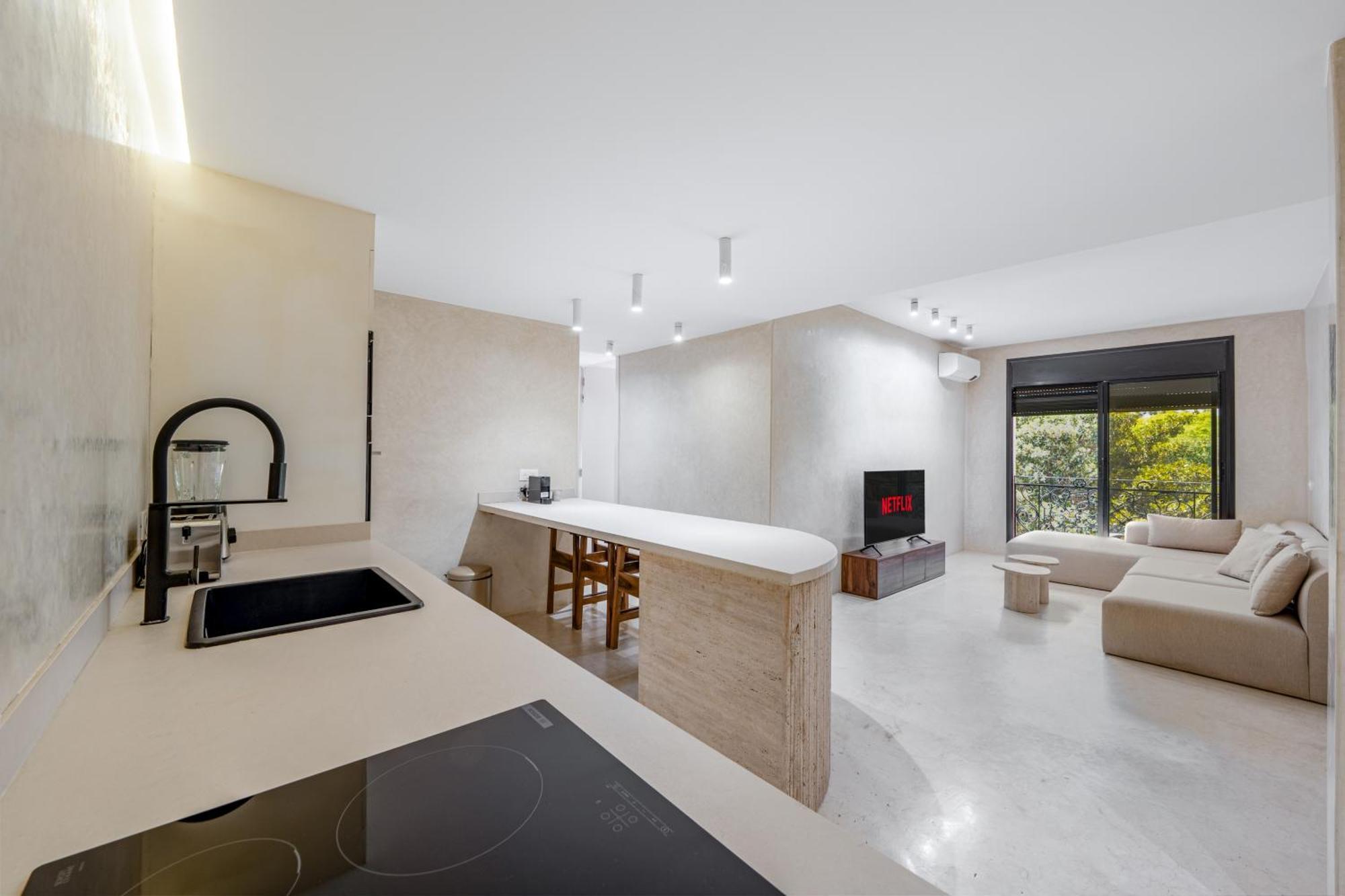 Garden View Apartment *