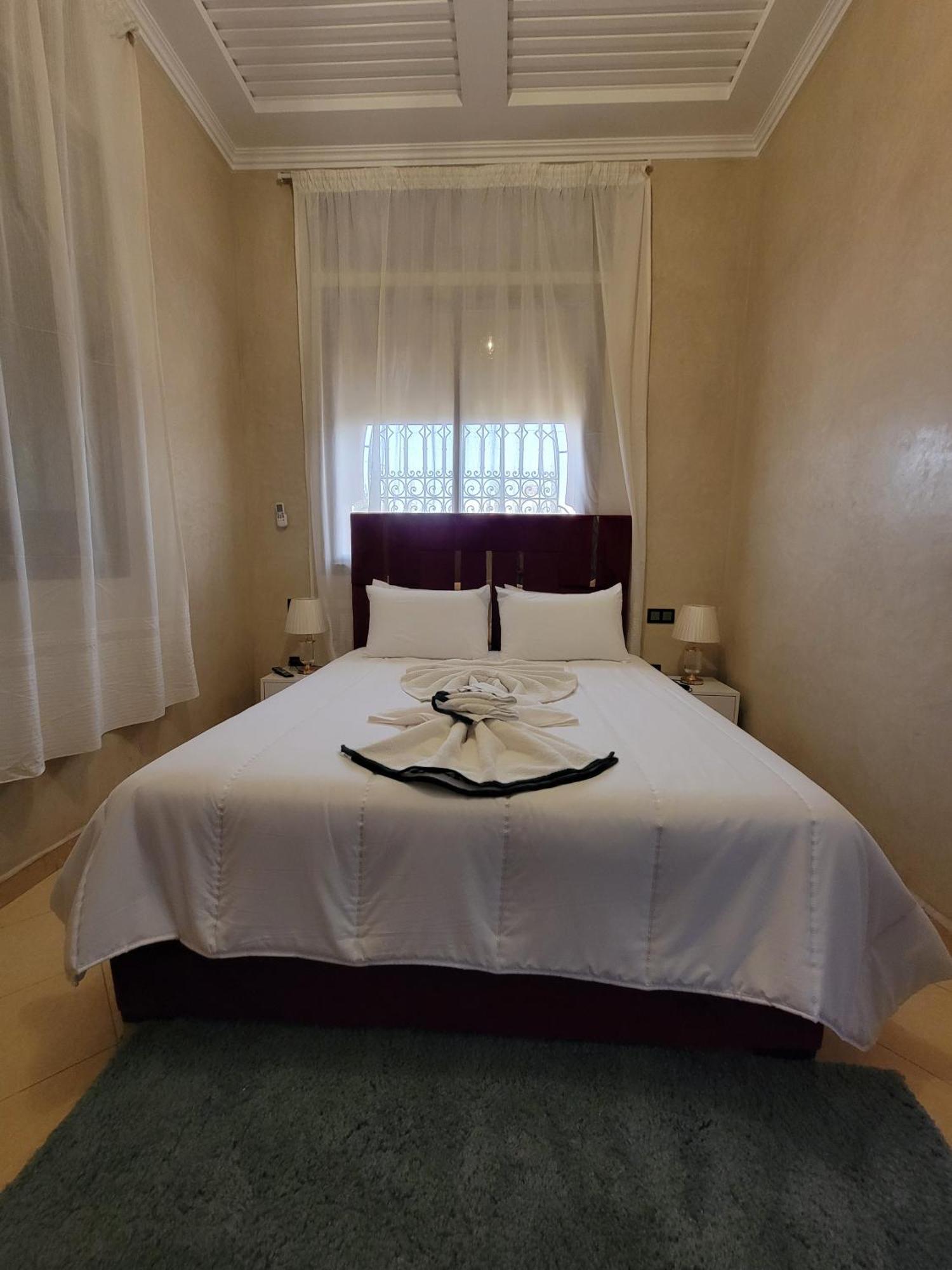 Villa Marrakech Rimass - 7 Chambres Dont 6 Suites Luxe, Piscine Privee & Jardins * Marrakesh