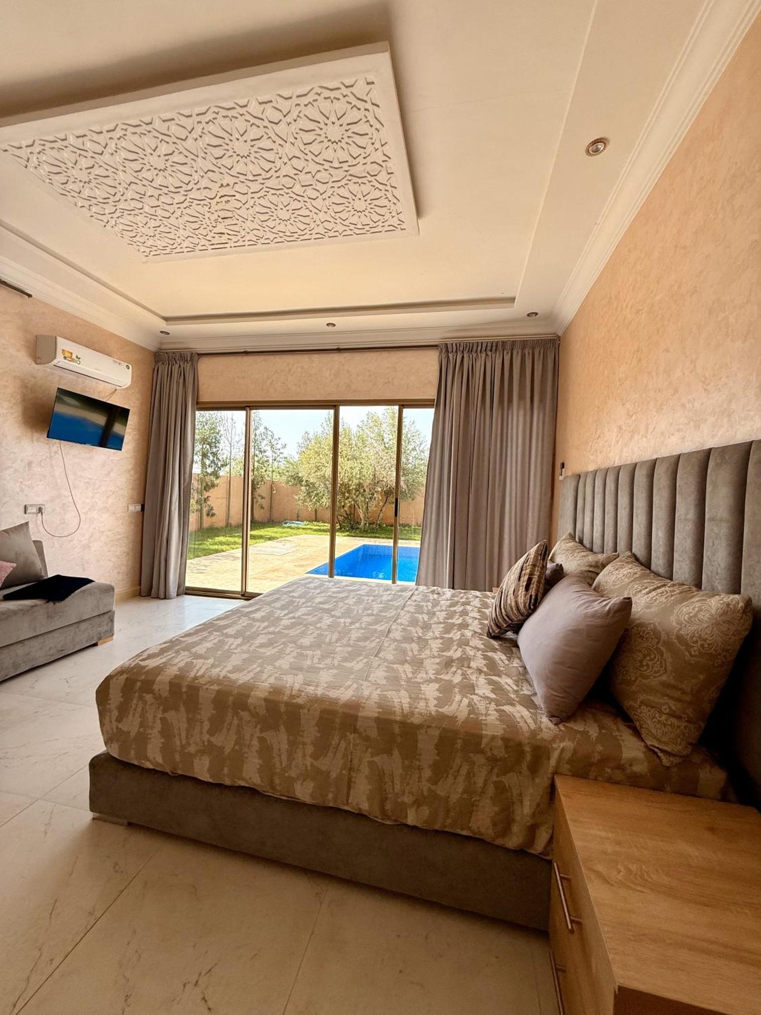 Villa The Atlas View And Elegant Marrakech