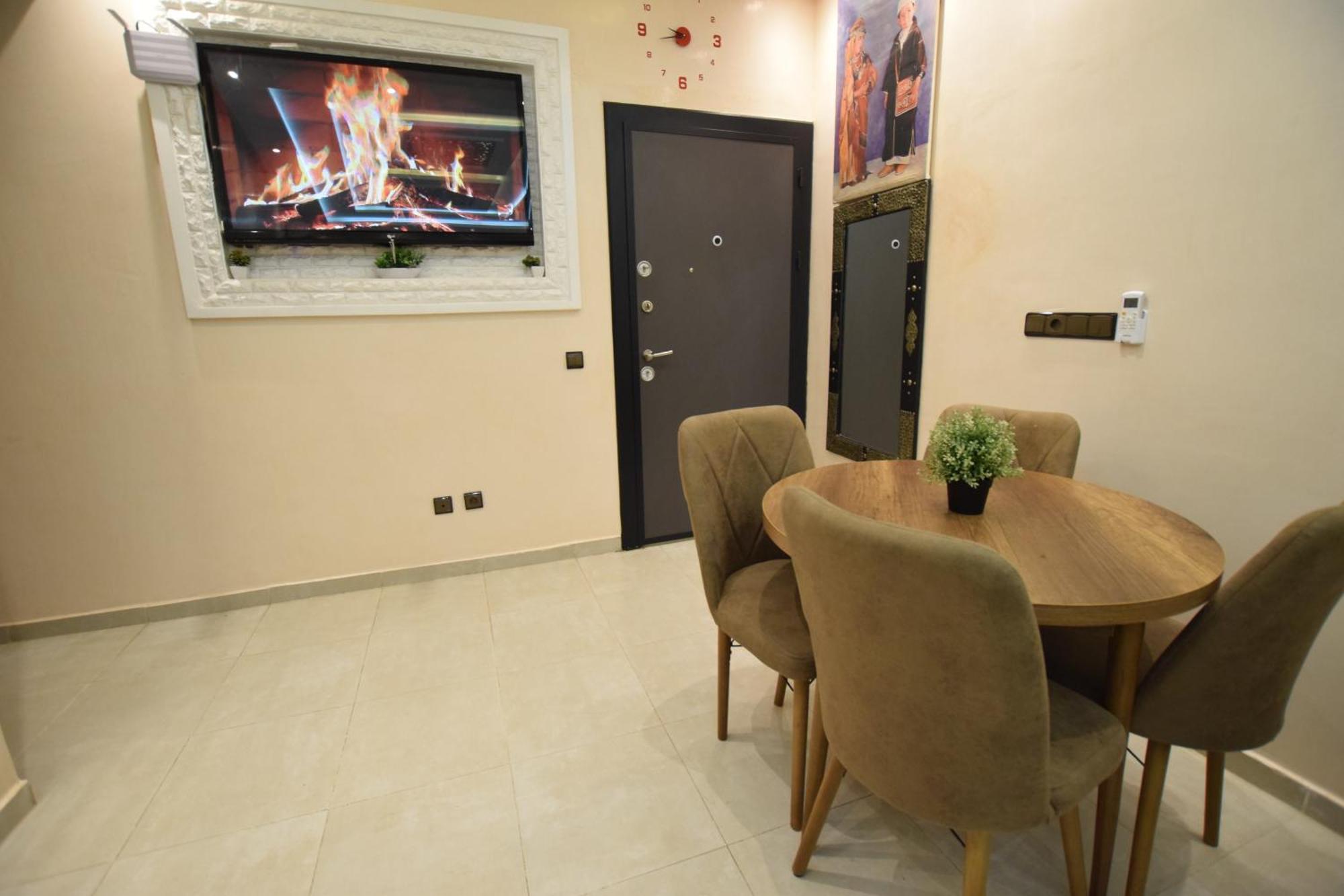 Familial Proche Aeroport Et Oasiria Apartment Marrakesh