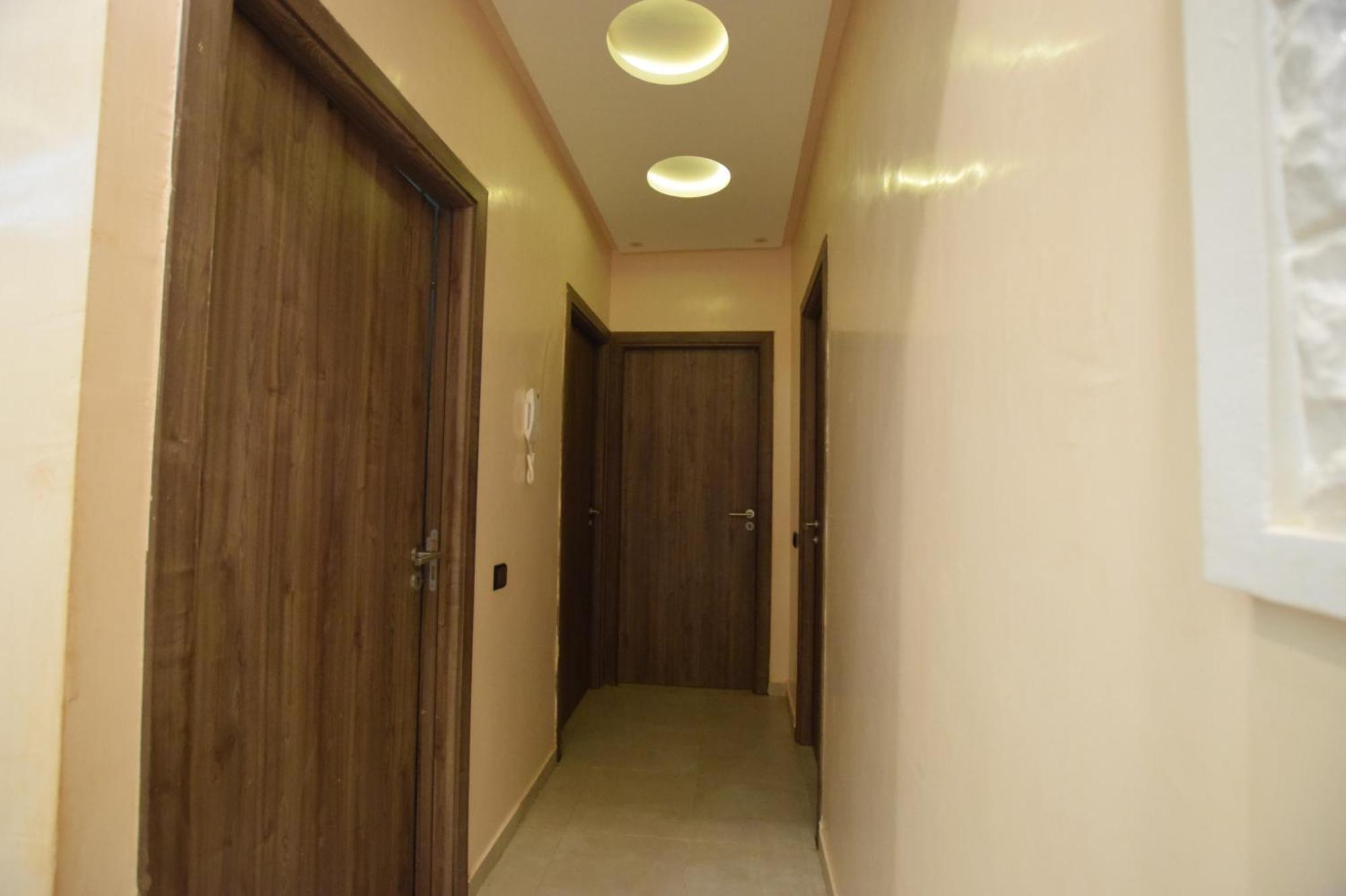 Apartment Familial Proche Aeroport Et Oasiria Marrakesh