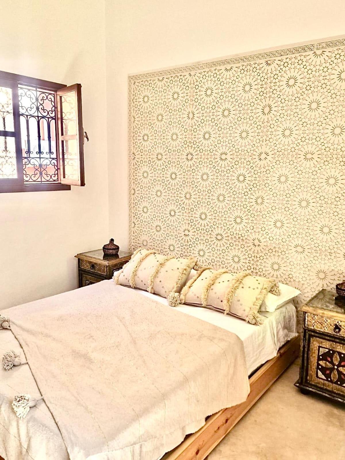 Tess Apartment *