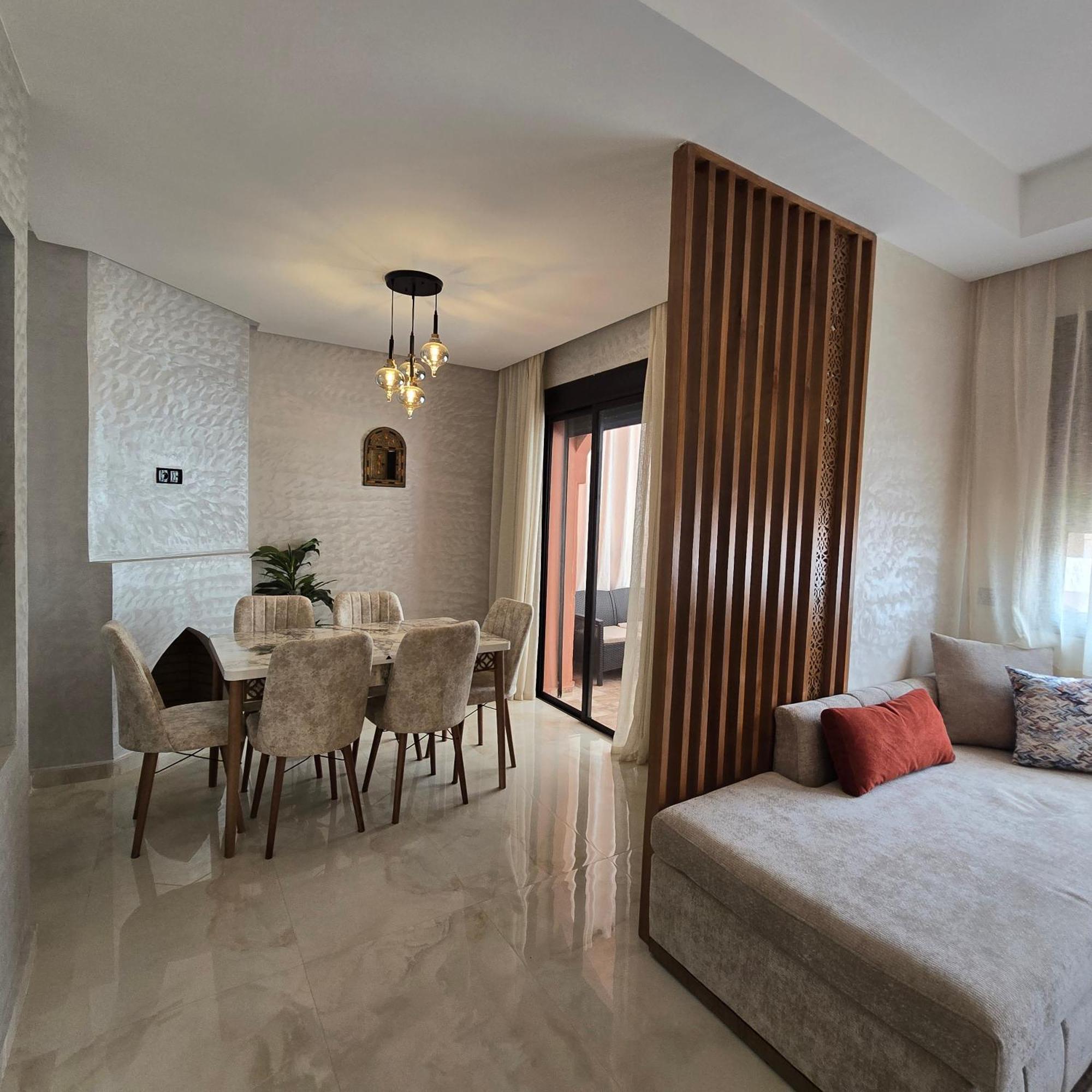 Luxury Premium With 5 Pools And Garden
